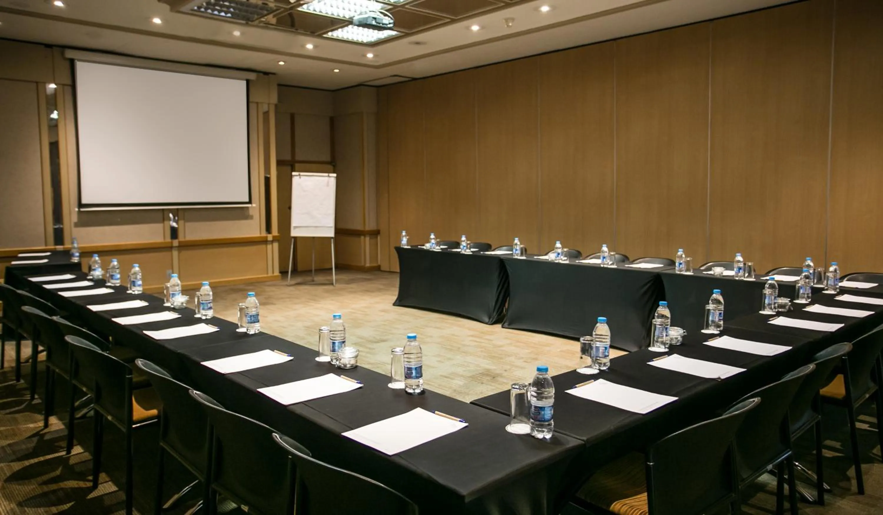 Meeting/conference room in Garden Court OR Tambo International Airport