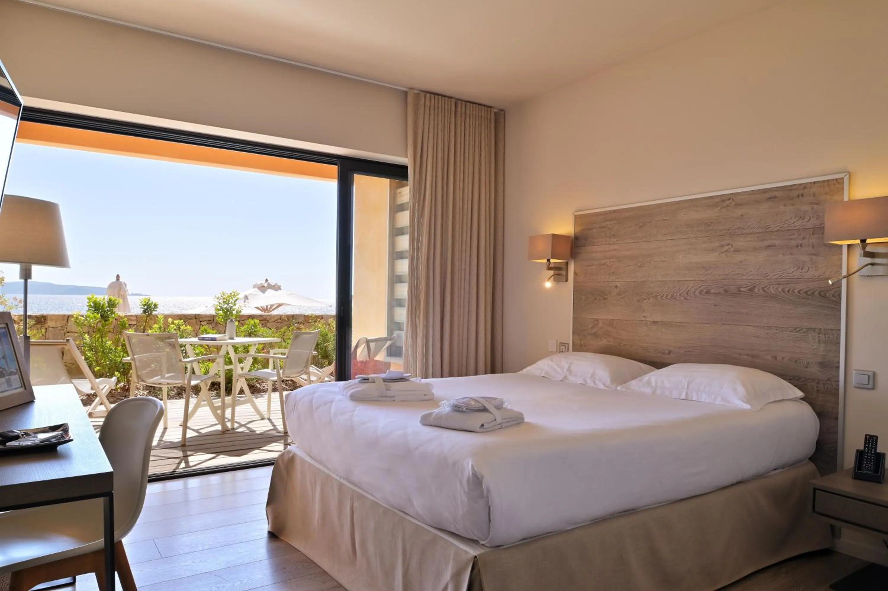 Bed in Hôtel Abbartello