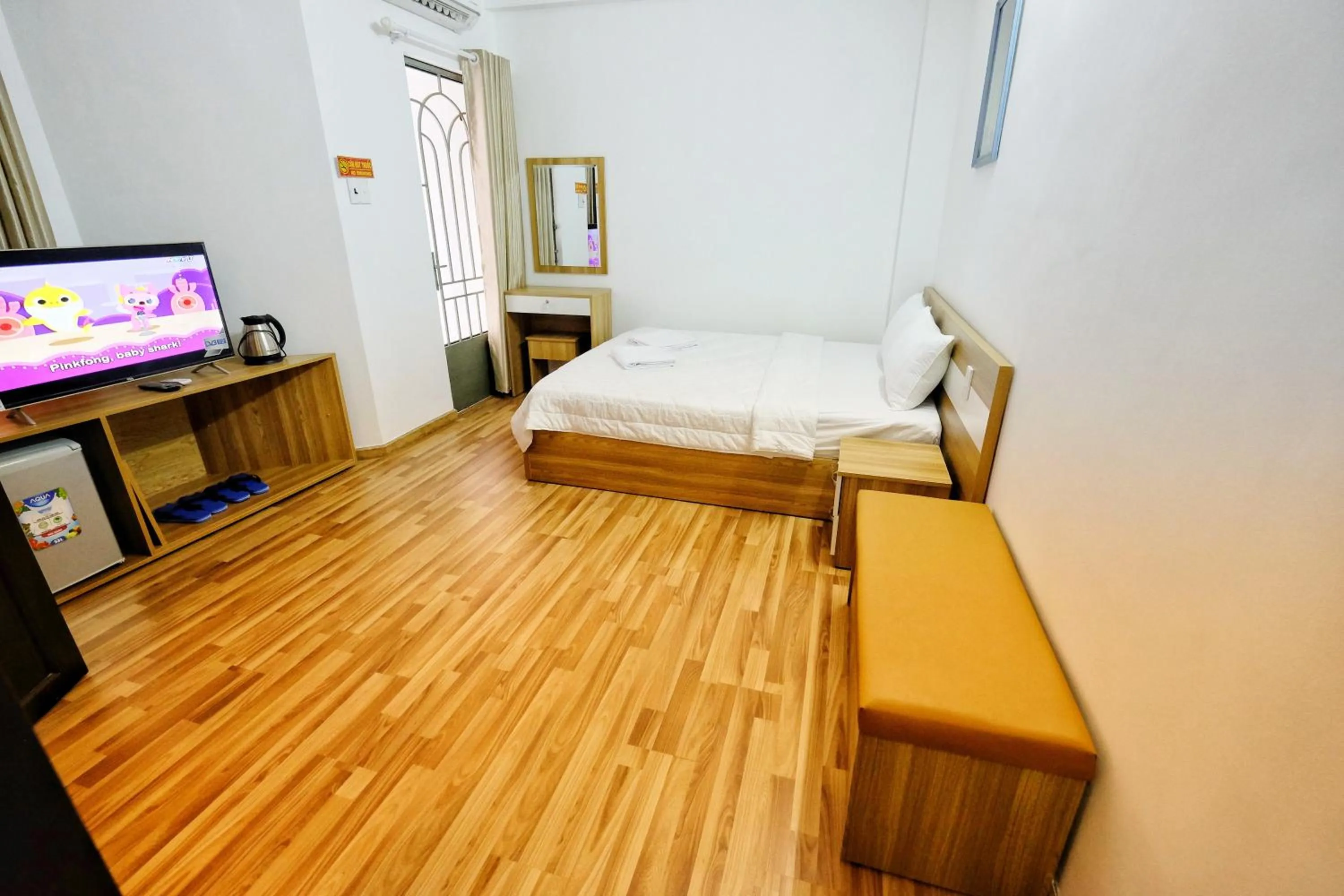 Bedroom, Bed in City Backpackers Hostel