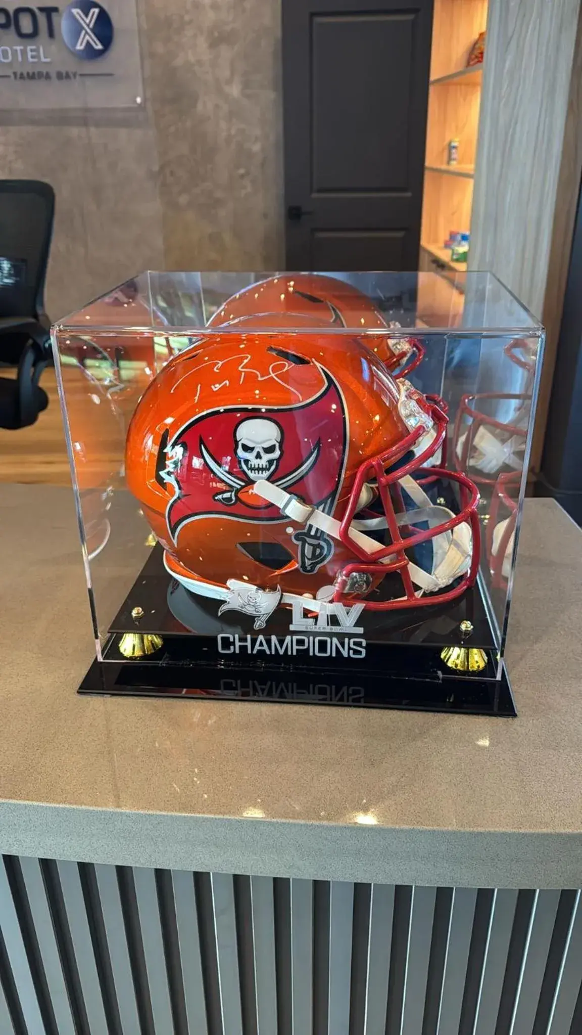 Lobby or reception in SPOT X Hotel Tampa - Wesley Chapel by The Red Collection Lobby or reception in SPOT X Hotel Tampa - Wesley Chapel by The Red Collection