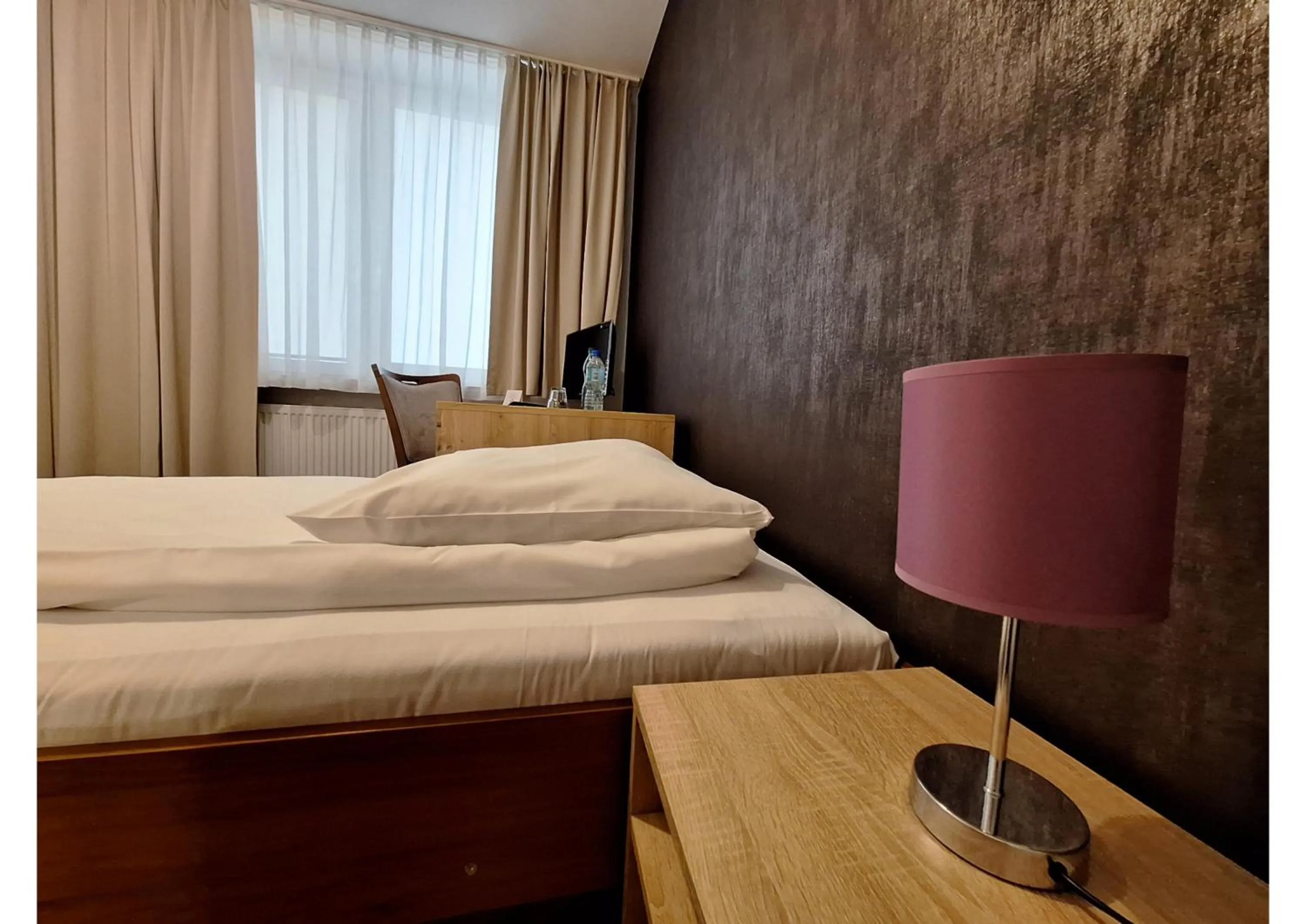 Bed in Hotel Mazovia Airport Modlin
