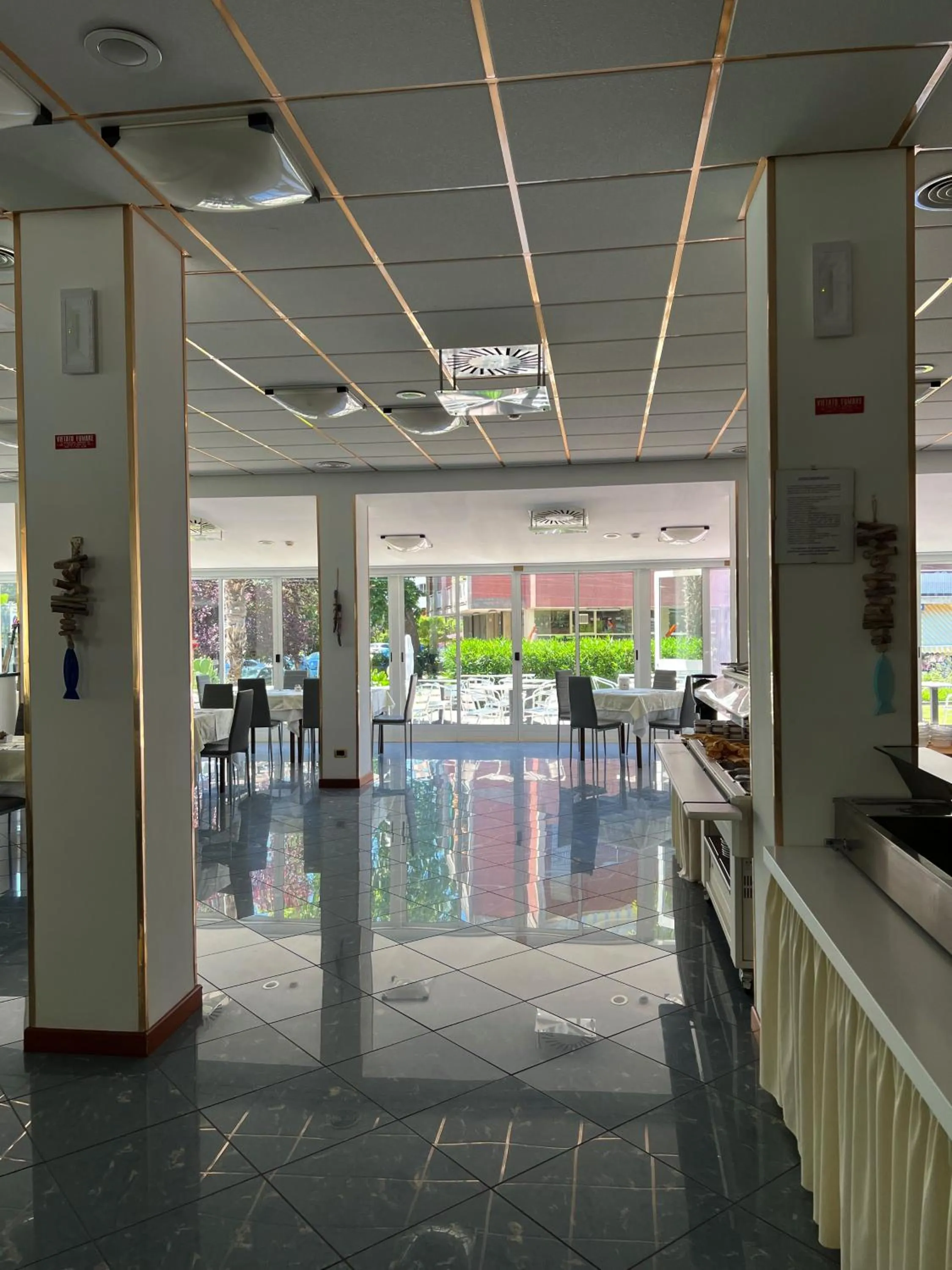 Restaurant/places to eat in Hotel Ai Pini