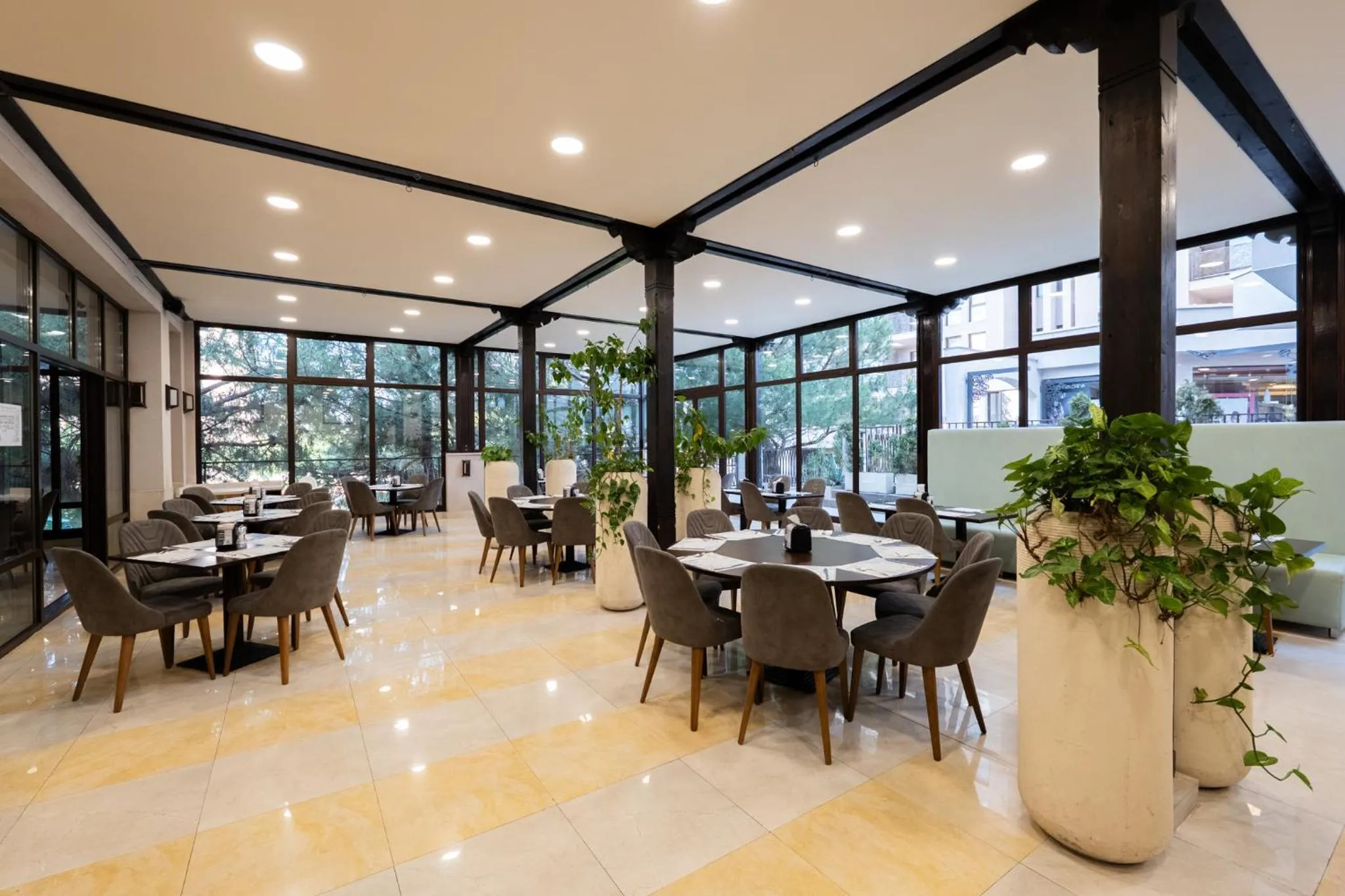 Restaurant/places to eat in Barcelo Royal Beach - All Inclusive