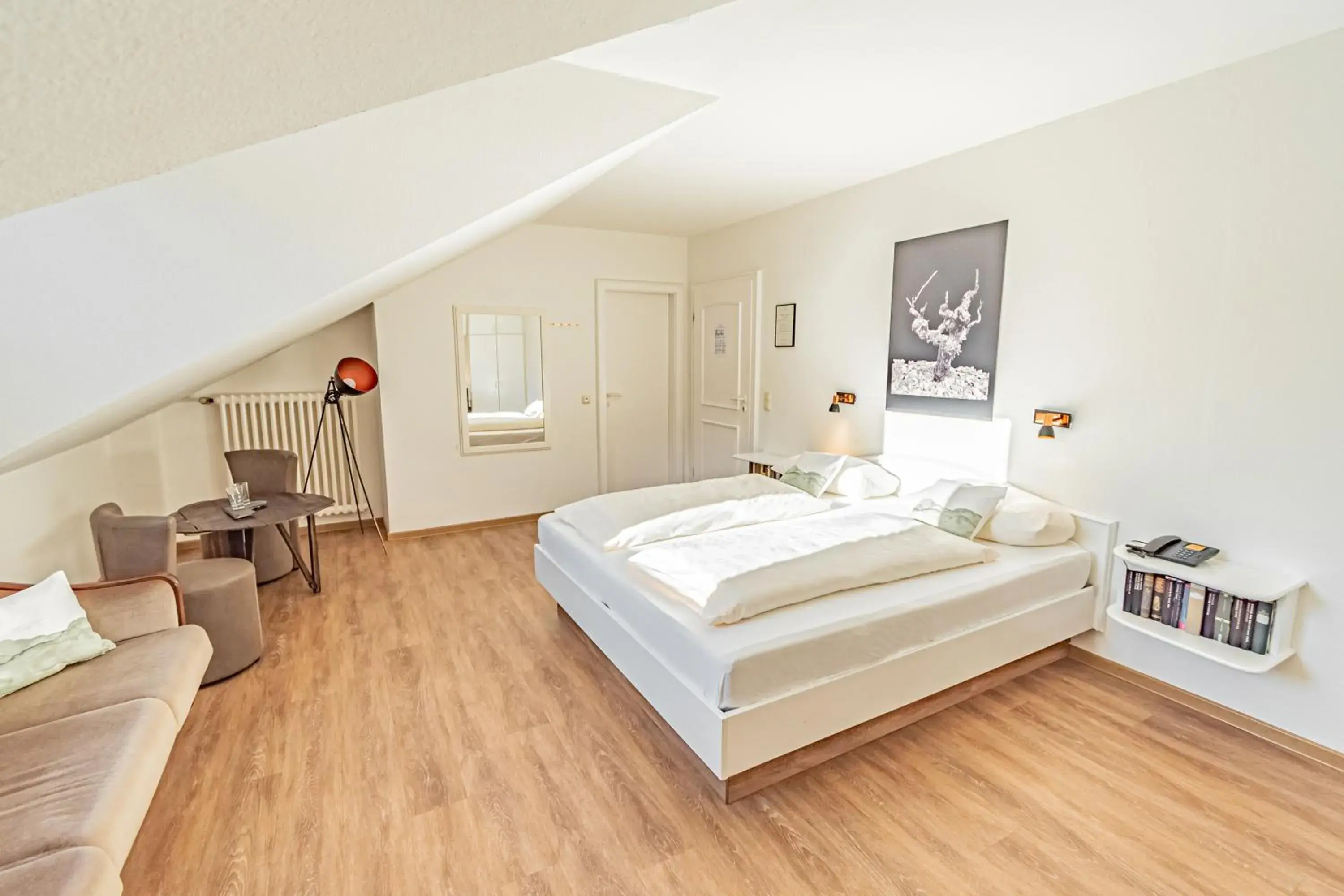 Superior Double Room in Weinhotel Ayler Kupp Superior Double Room in Weinhotel Ayler Kupp