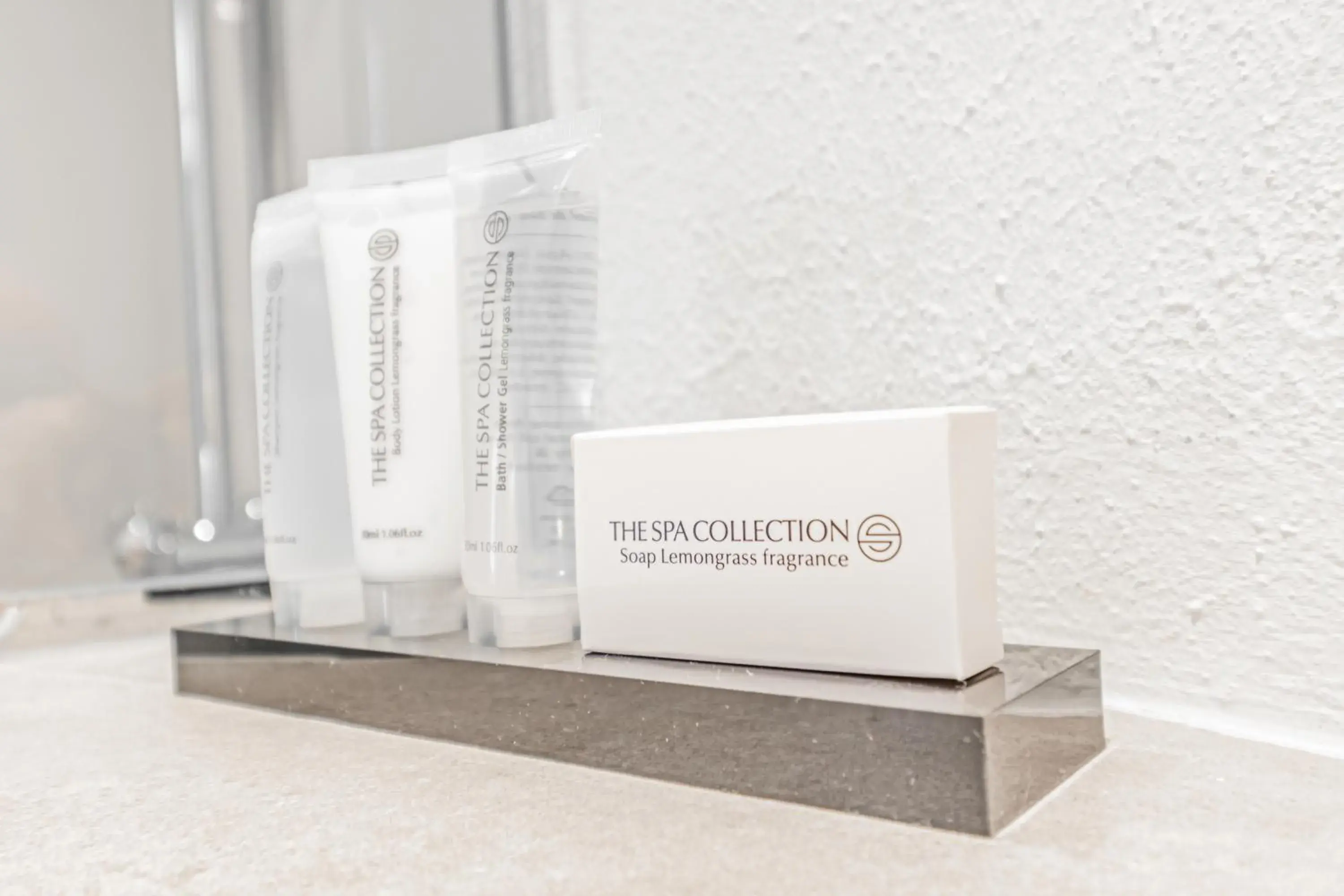 Deluxe Double or Twin Room in Weinhotel Ayler Kupp Deluxe Double or Twin Room in Weinhotel Ayler Kupp