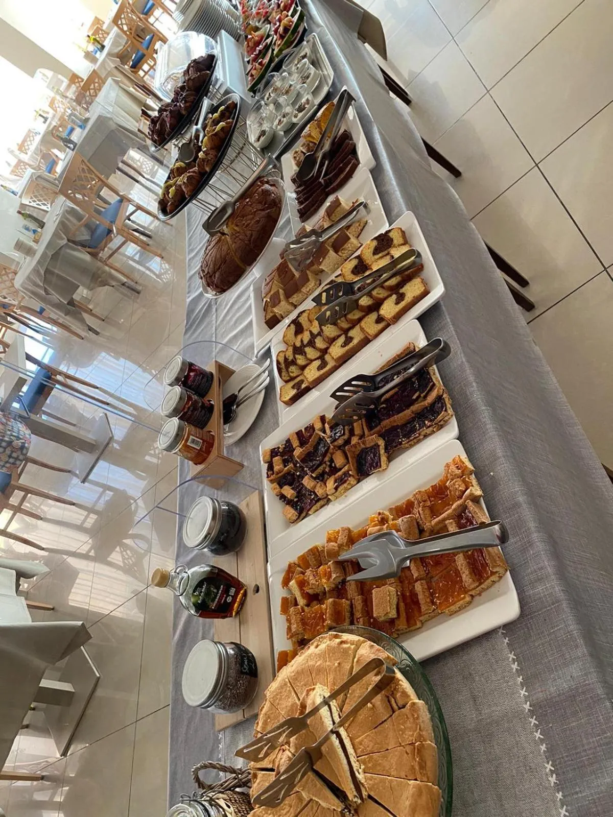 Continental breakfast in Hotel Astor