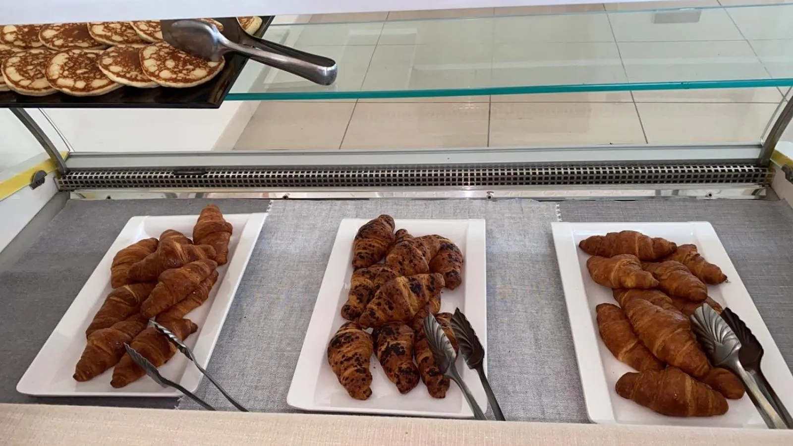 Restaurant/places to eat in Hotel Astor