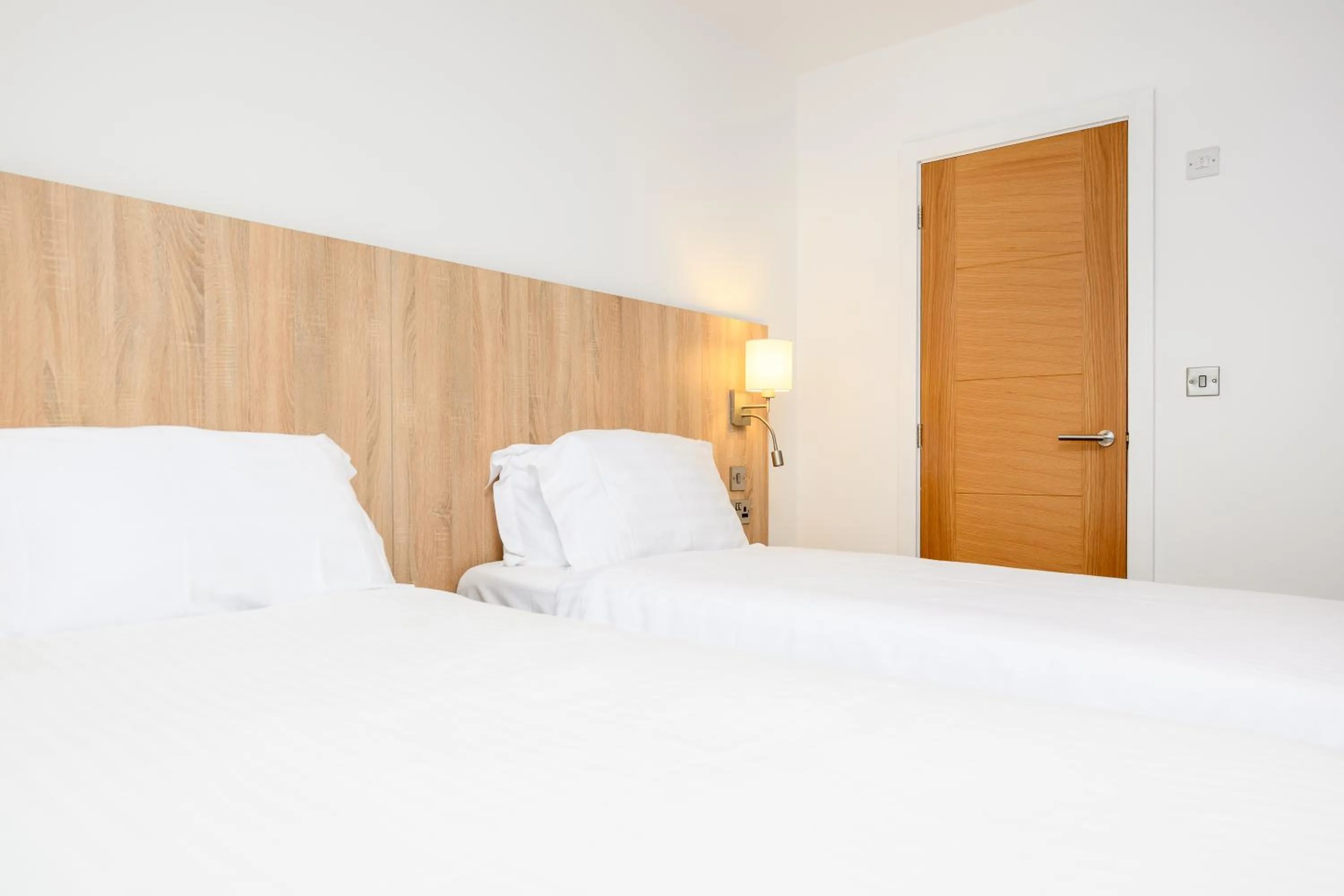 Bedroom, Bed in The Sandringham Hotel