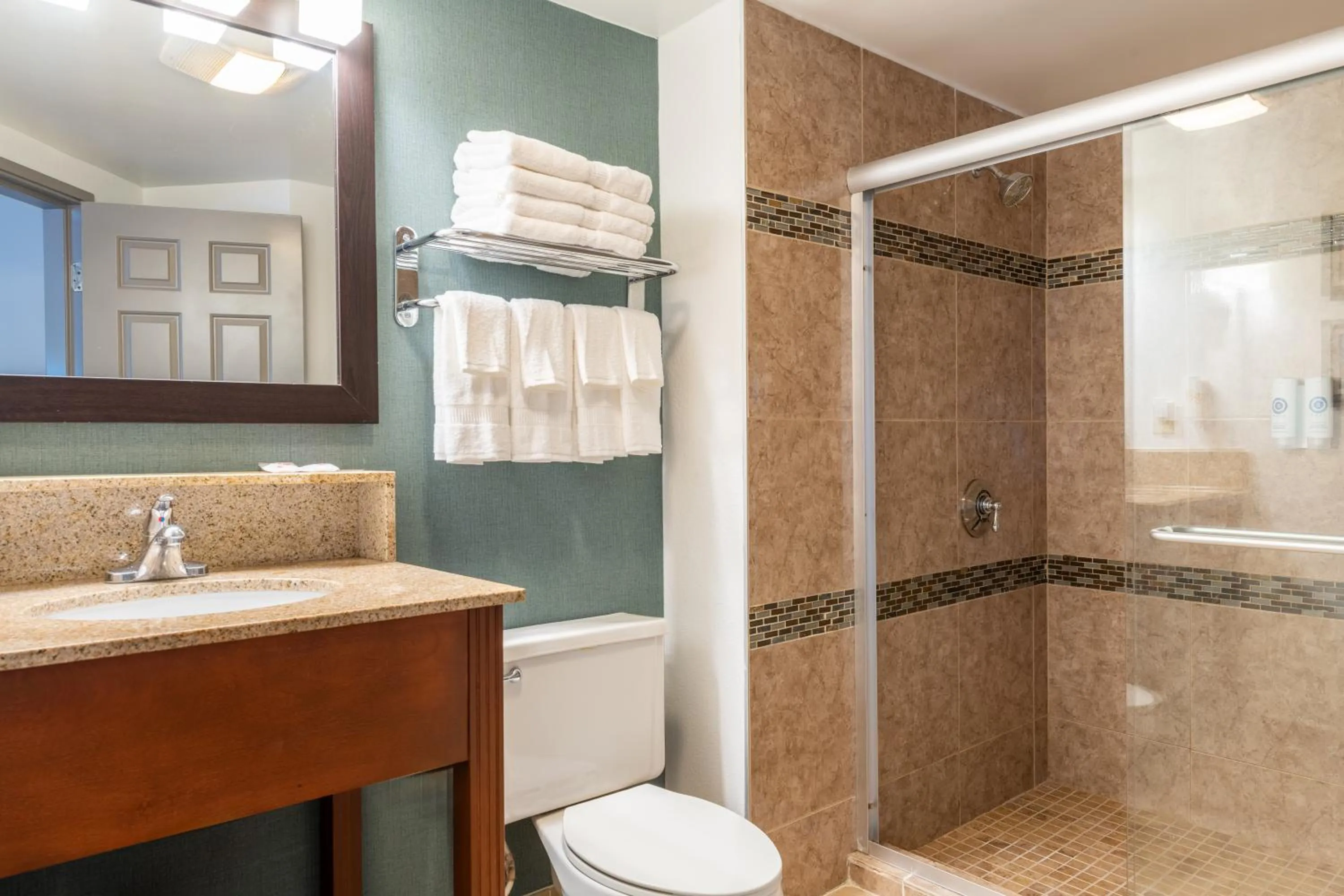 Shower in Comfort Inn Rockland - Boston