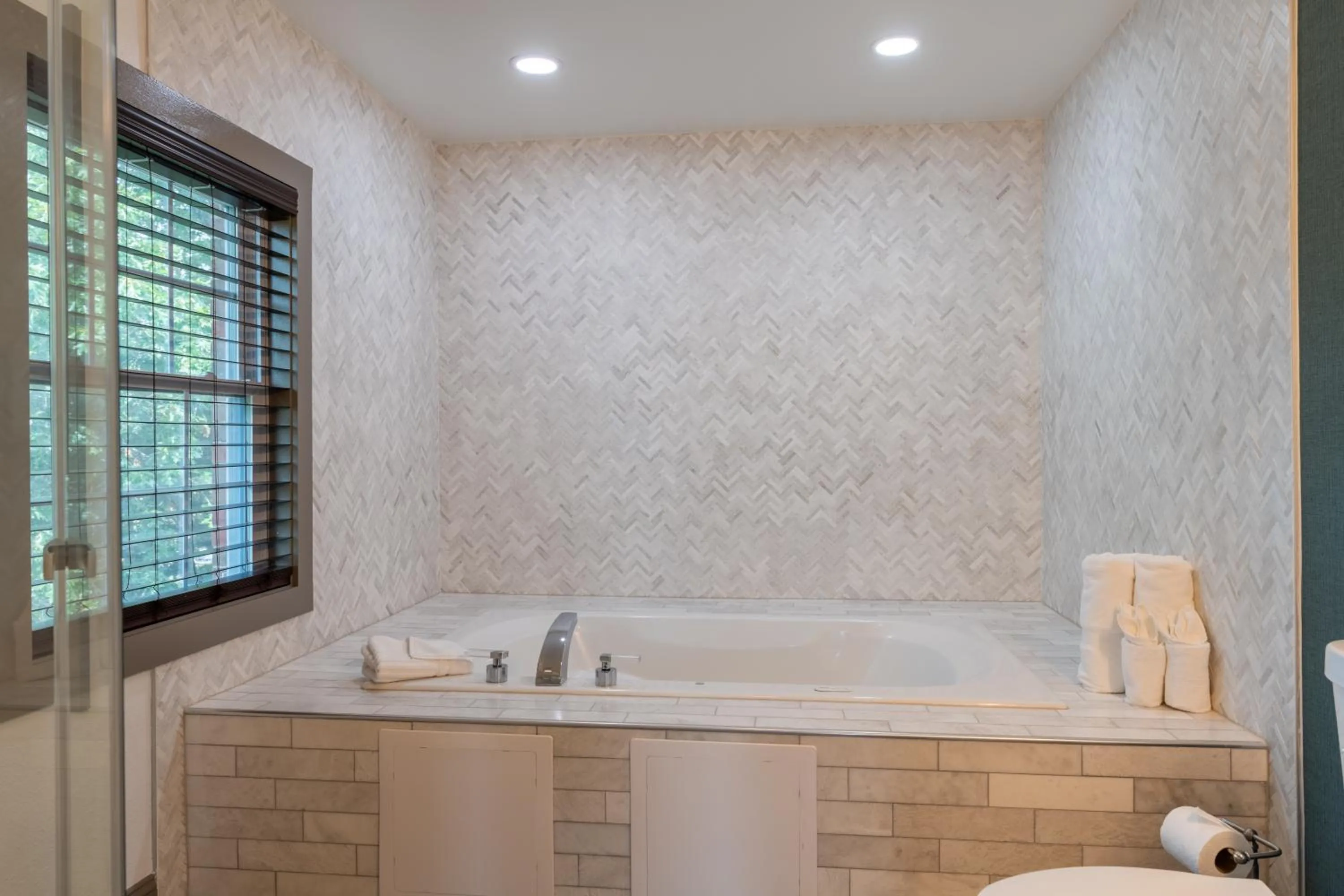 Bathroom in Comfort Inn Rockland - Boston