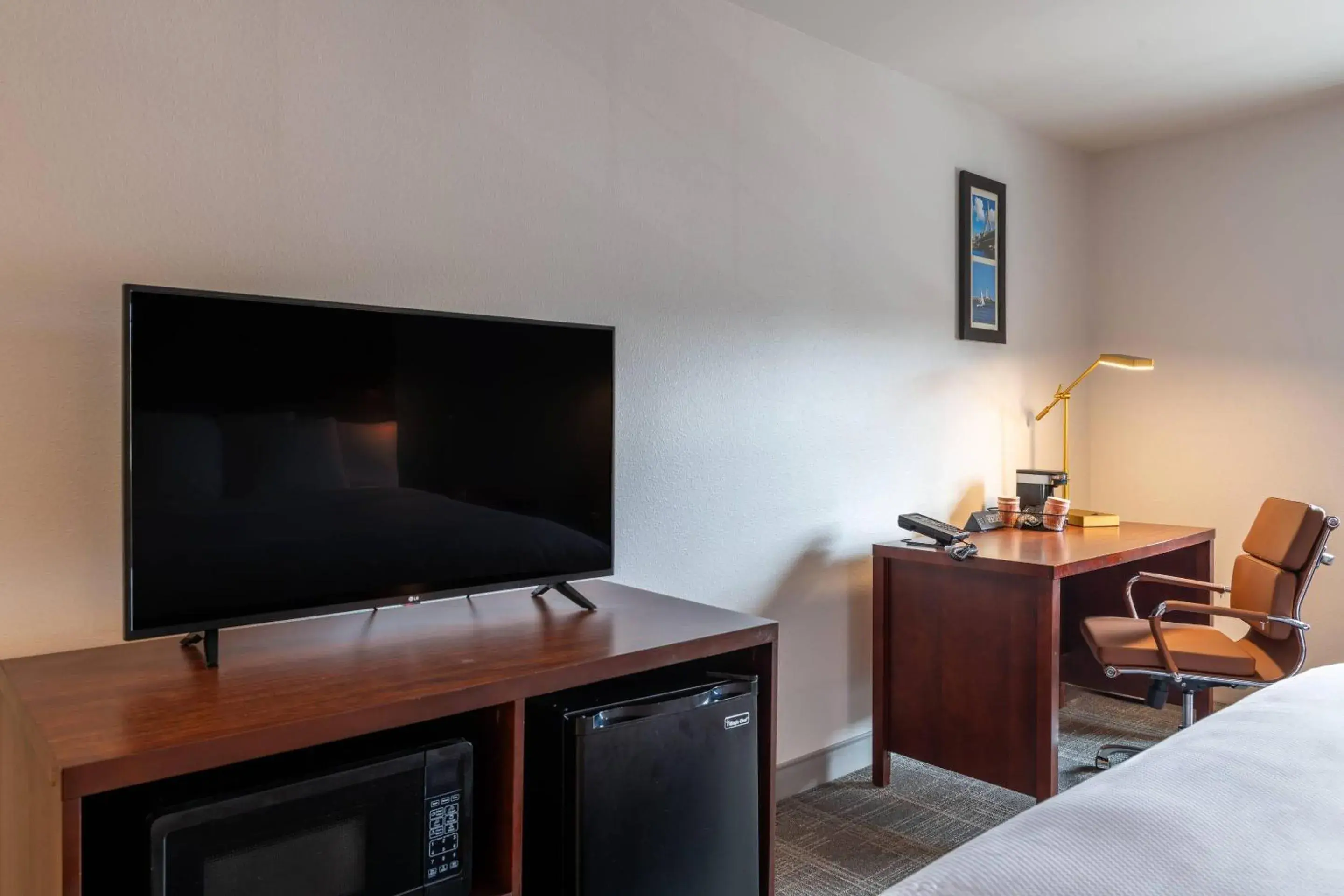 Bedroom, Bed in Comfort Inn Rockland - Boston Bedroom, Bed in Comfort Inn Rockland - Boston