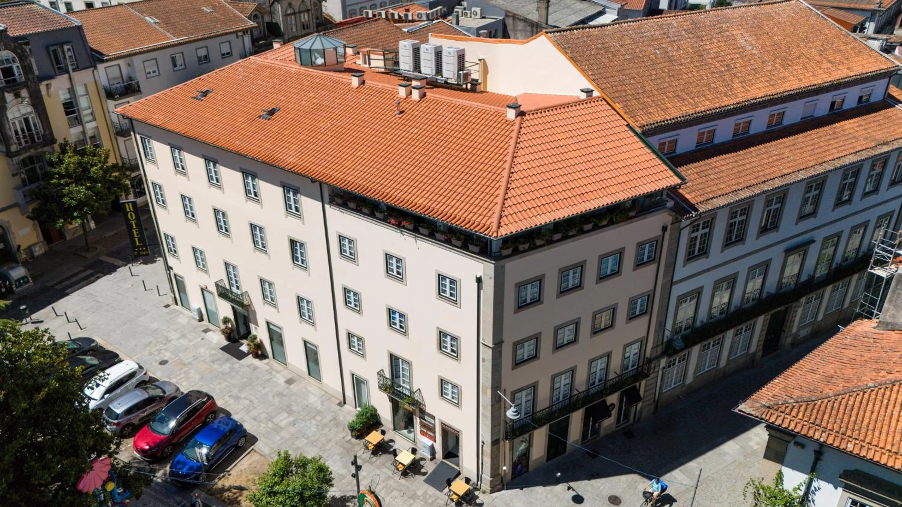 Property building in Hotel Dona Sofia