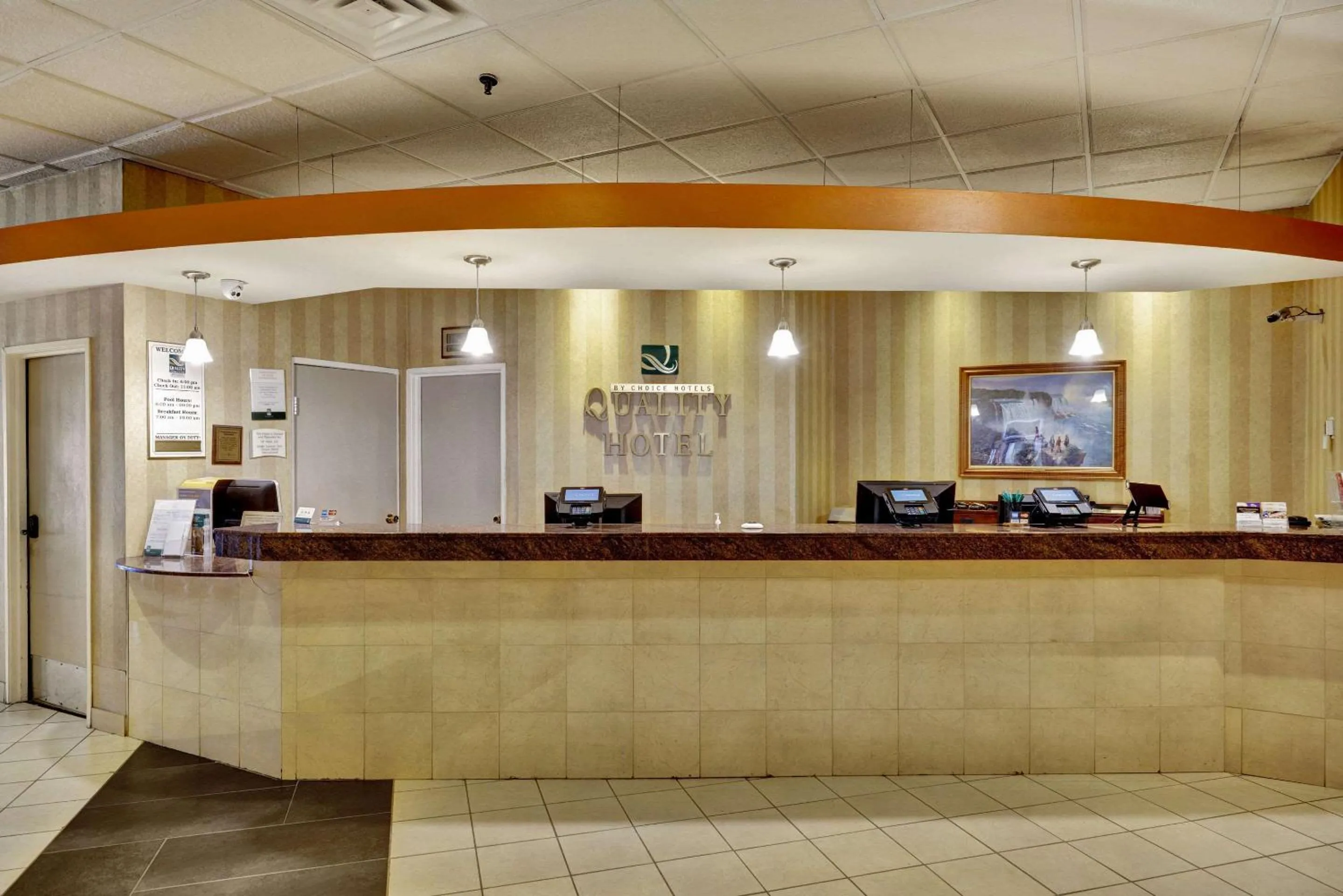 Lobby or reception in Quality Hotel & Suites At The Falls