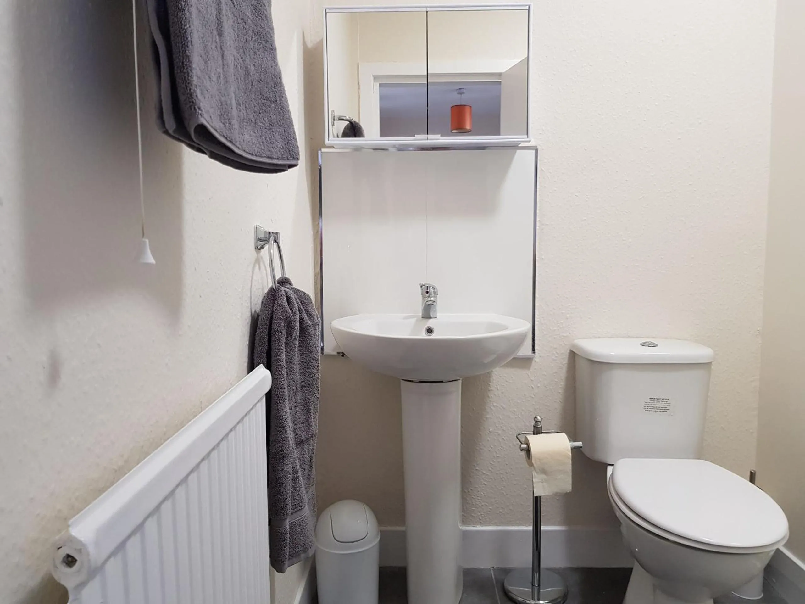 Bathroom in Charlotte Street 2 Bedroom Apartment
