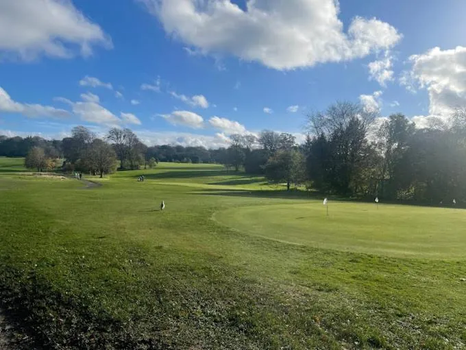 Golfcourse in Charlotte Street 2 Bedroom Apartment