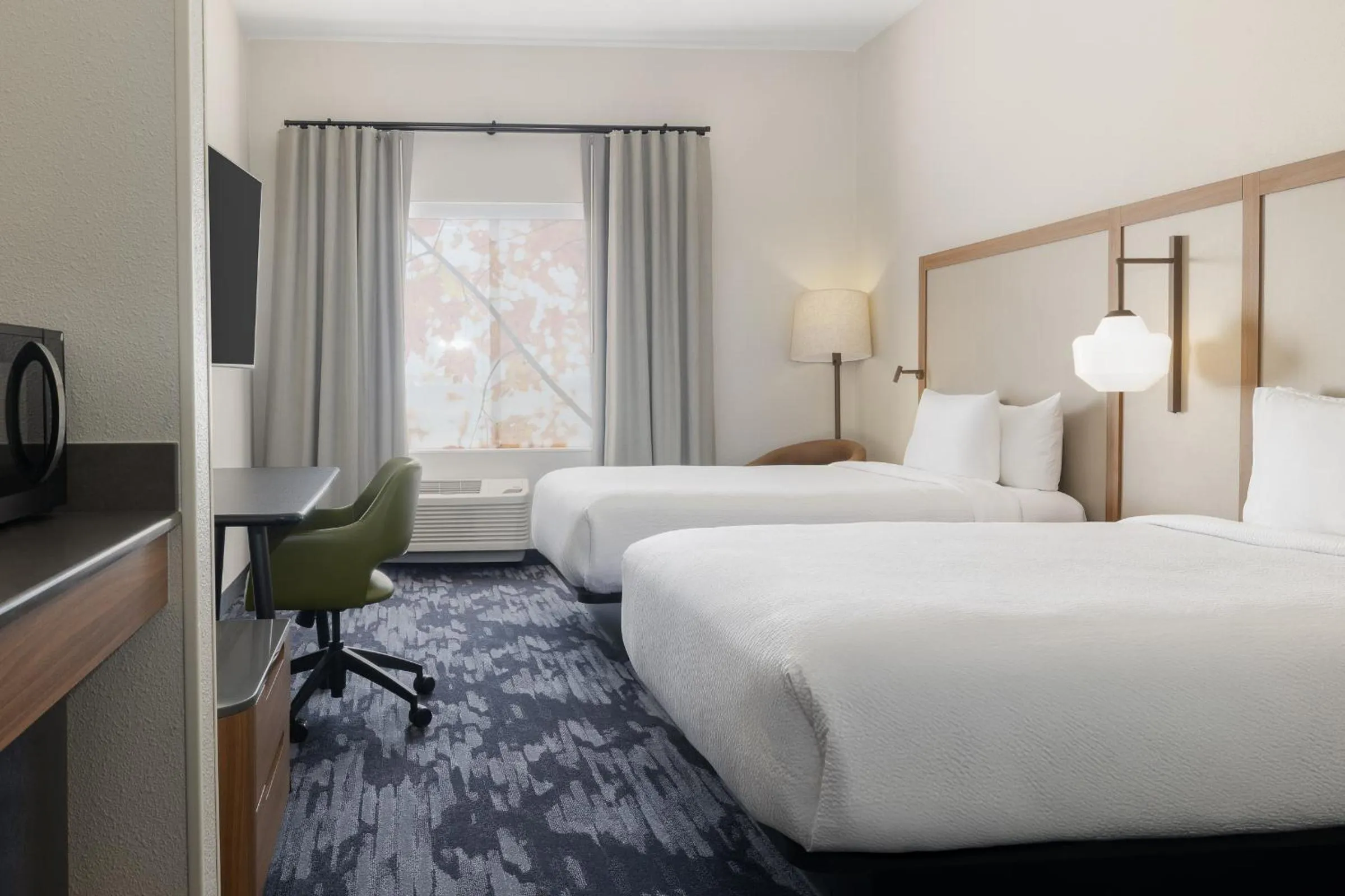 Bed in Fairfield by Marriott Inn & Suites Spokane Airport