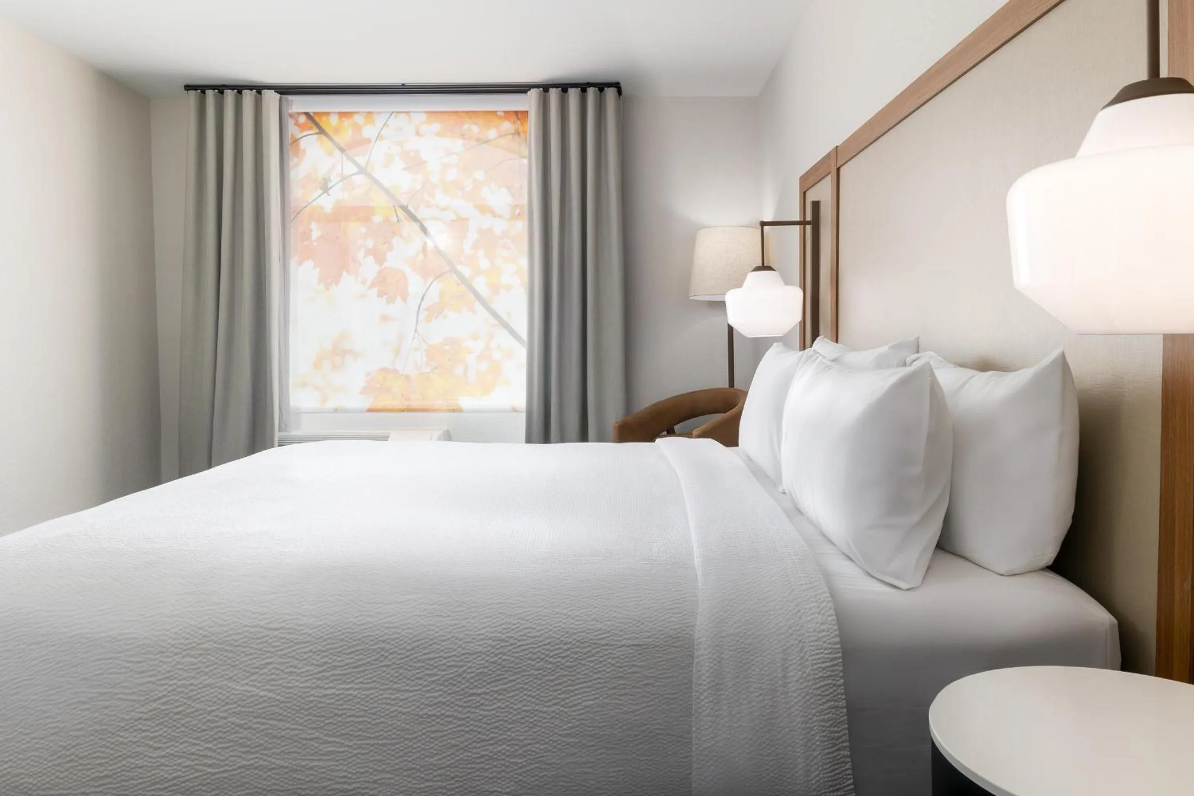 Bed in Fairfield by Marriott Inn & Suites Spokane Airport