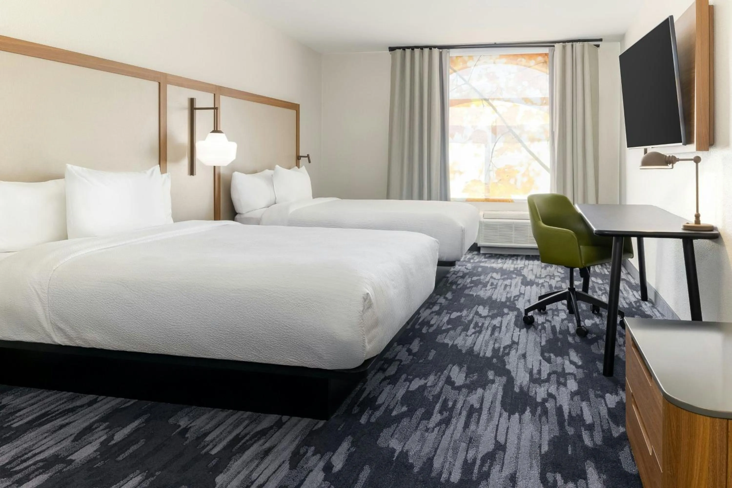 Photo of the whole room, Bed in Fairfield by Marriott Inn & Suites Spokane Airport