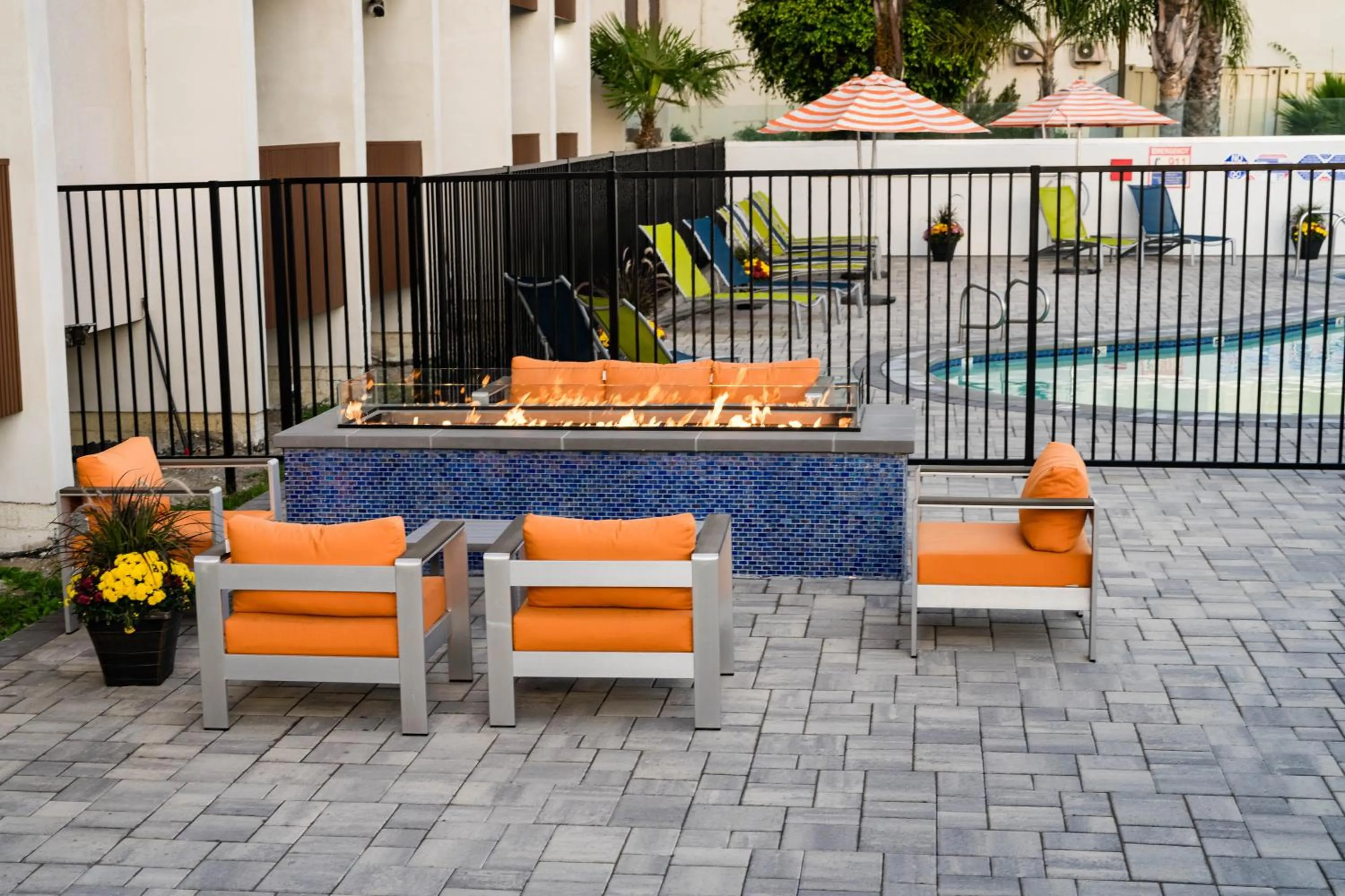 Seating area in Amanzi Hotel, an Ascend Collection Hotel