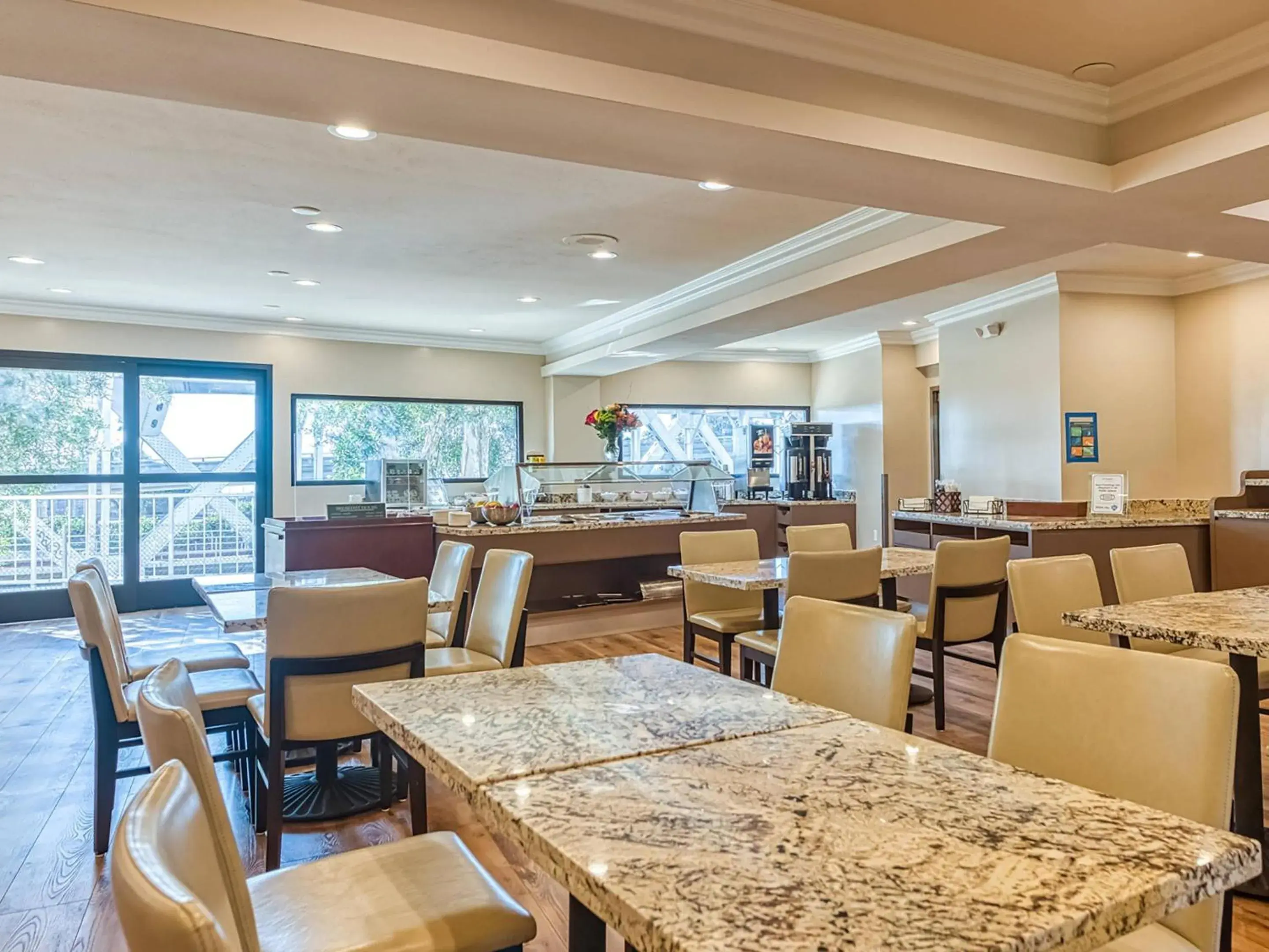 Breakfast in Amanzi Hotel, an Ascend Collection Hotel Breakfast in Amanzi Hotel, an Ascend Collection Hotel