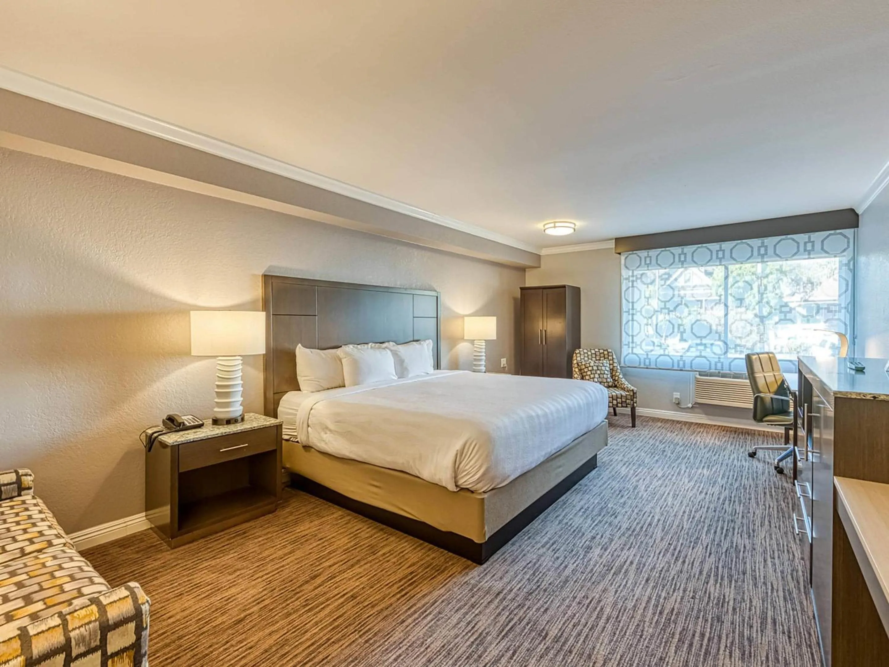 Bedroom, Bed in Amanzi Hotel, an Ascend Collection Hotel