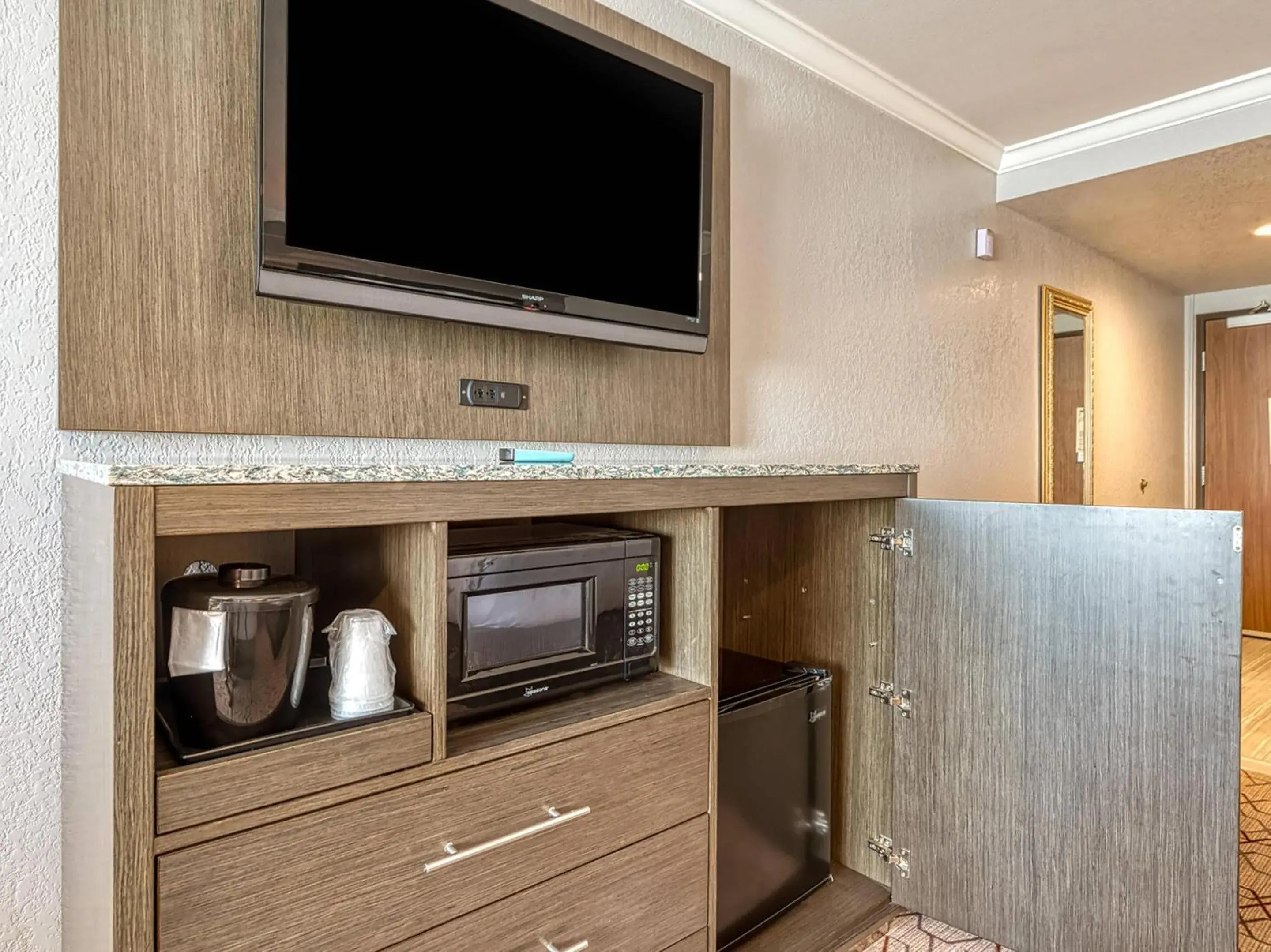 Bedroom in Amanzi Hotel, an Ascend Collection Hotel Bedroom in Amanzi Hotel, an Ascend Collection Hotel