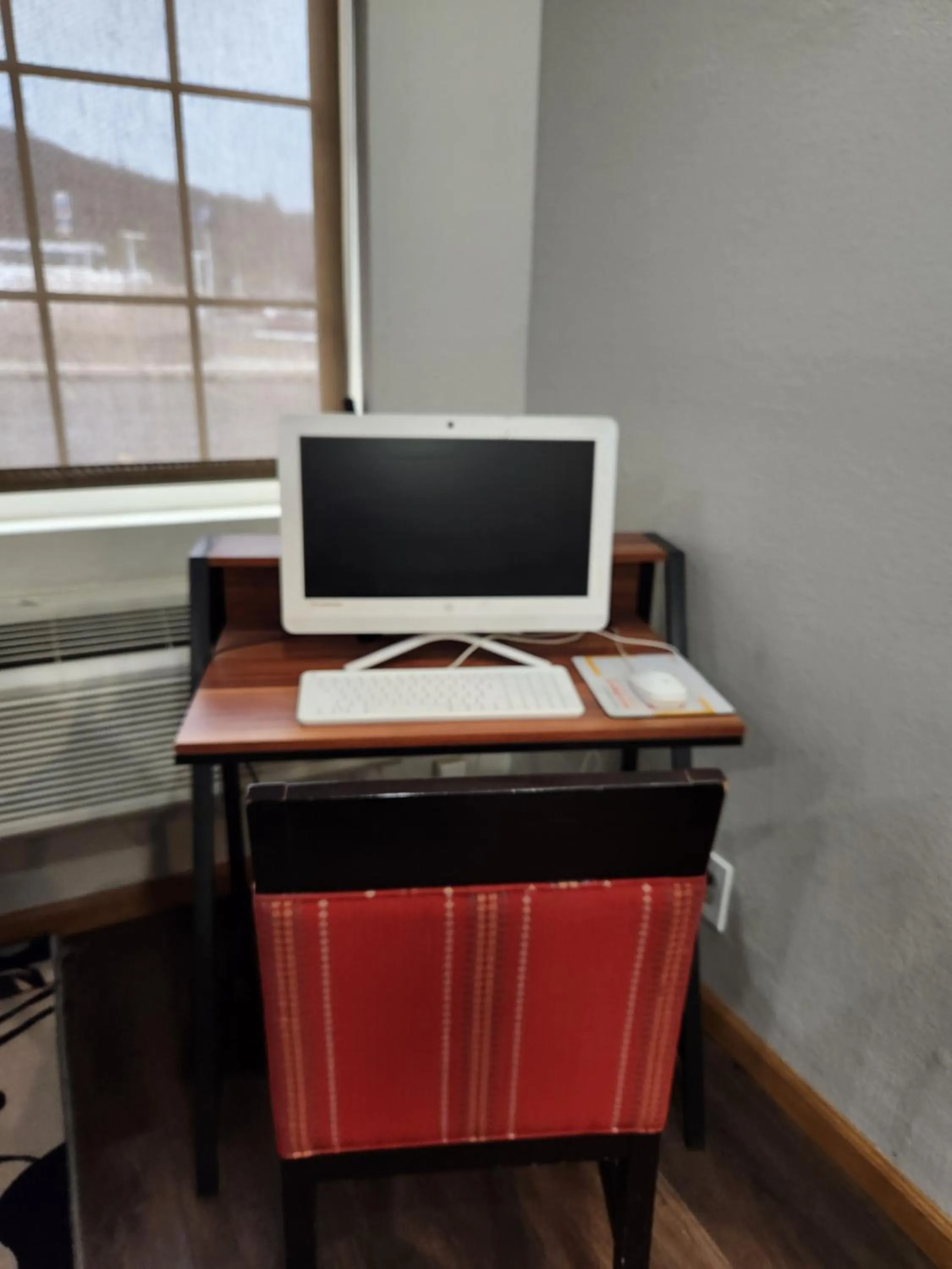 TV and multimedia in Comfort Inn Yreka I-5