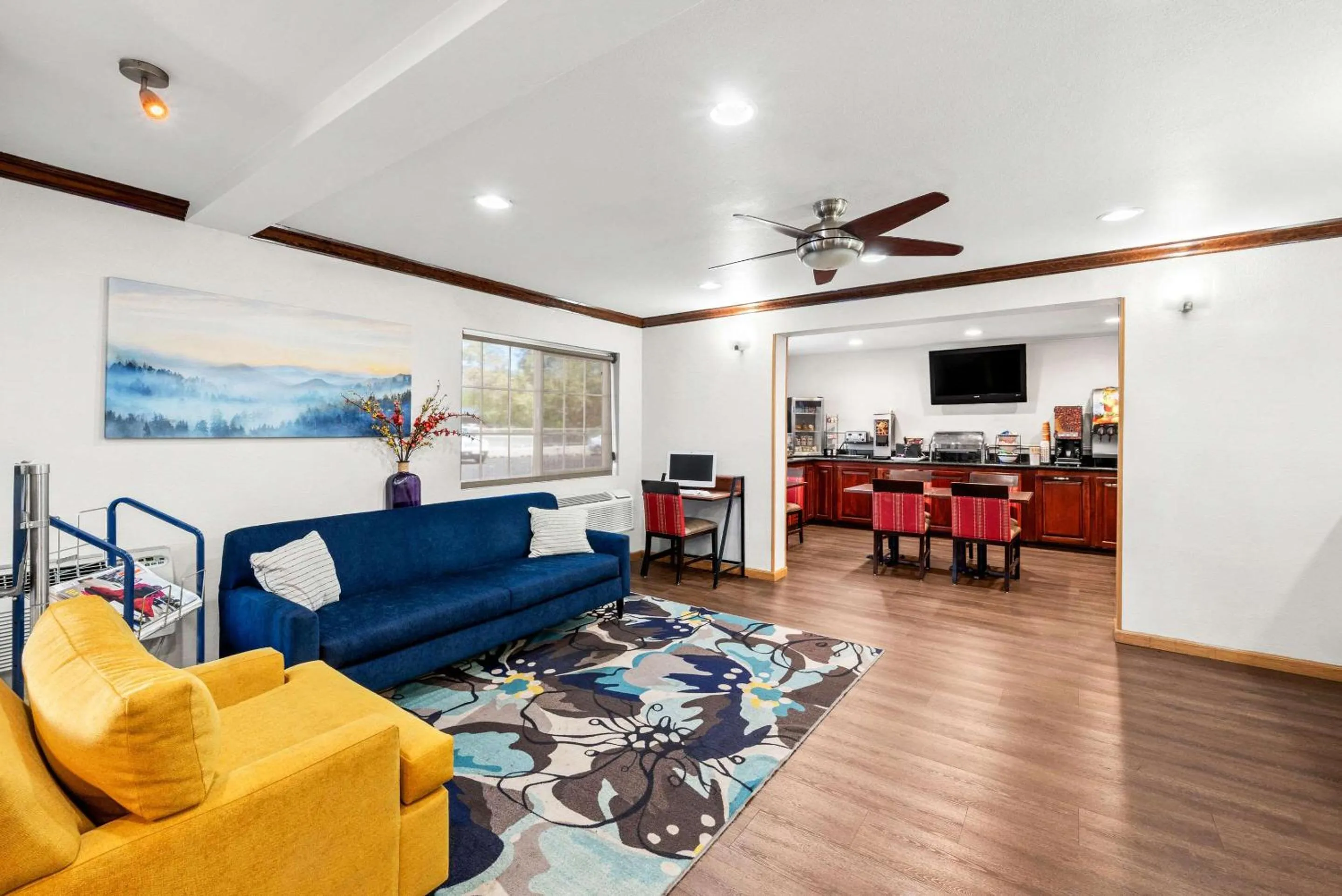 Lobby or reception in Comfort Inn Yreka I-5