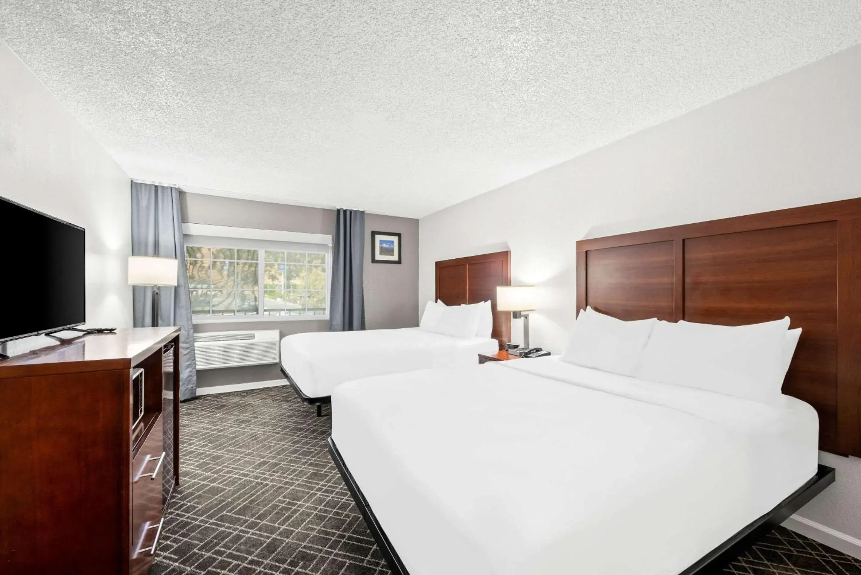 Bed in Comfort Inn Yreka I-5 Bed in Comfort Inn Yreka I-5