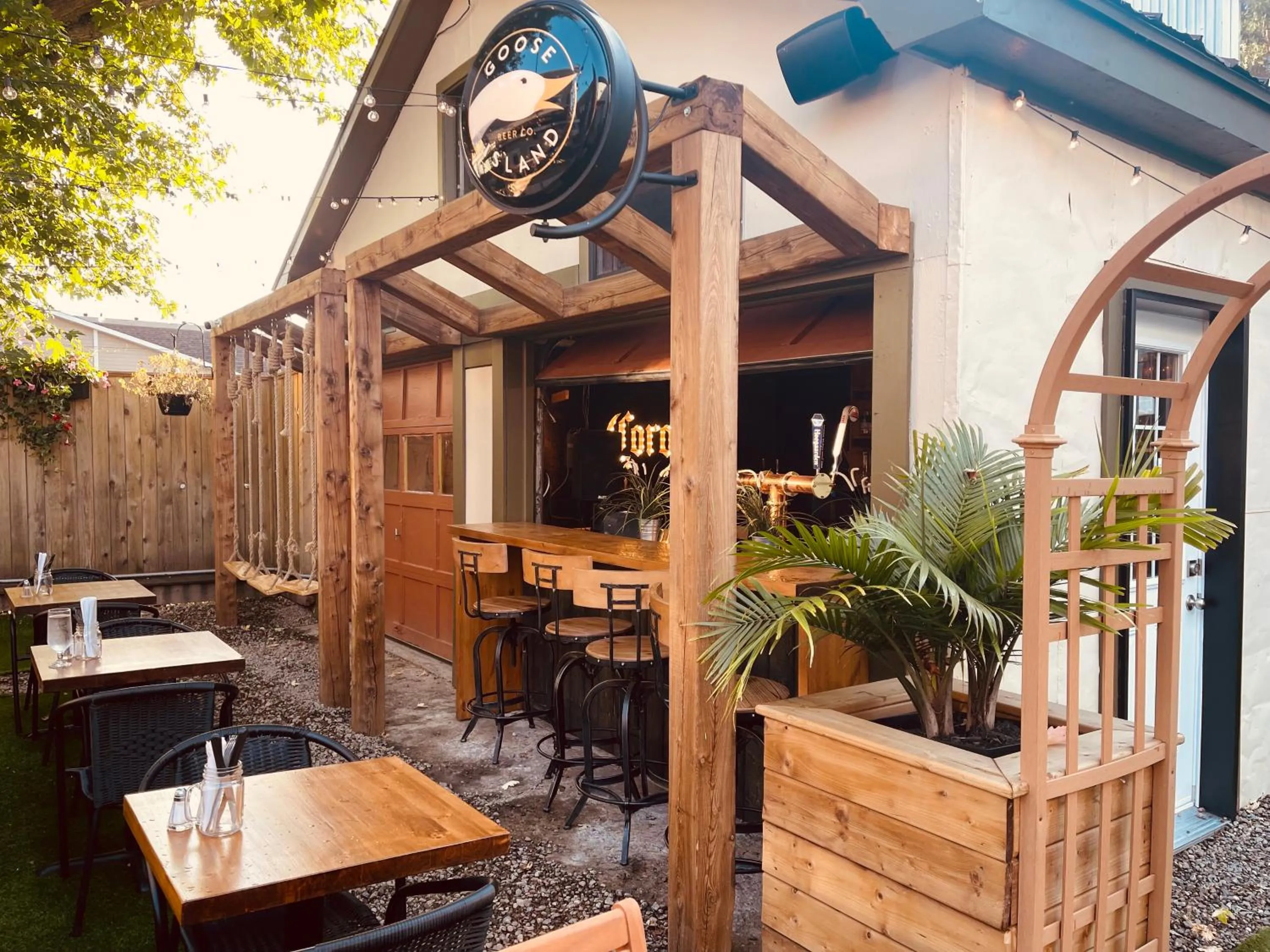 Restaurant/places to eat in Days Inn by Wyndham Berthierville