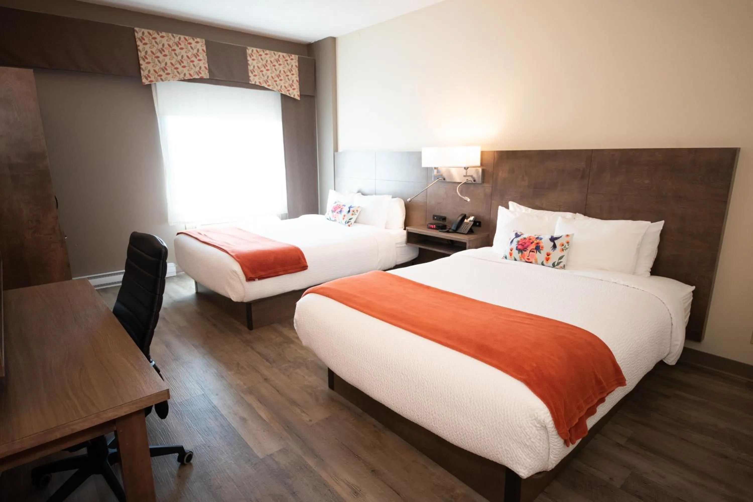 Bed in Days Inn by Wyndham Berthierville