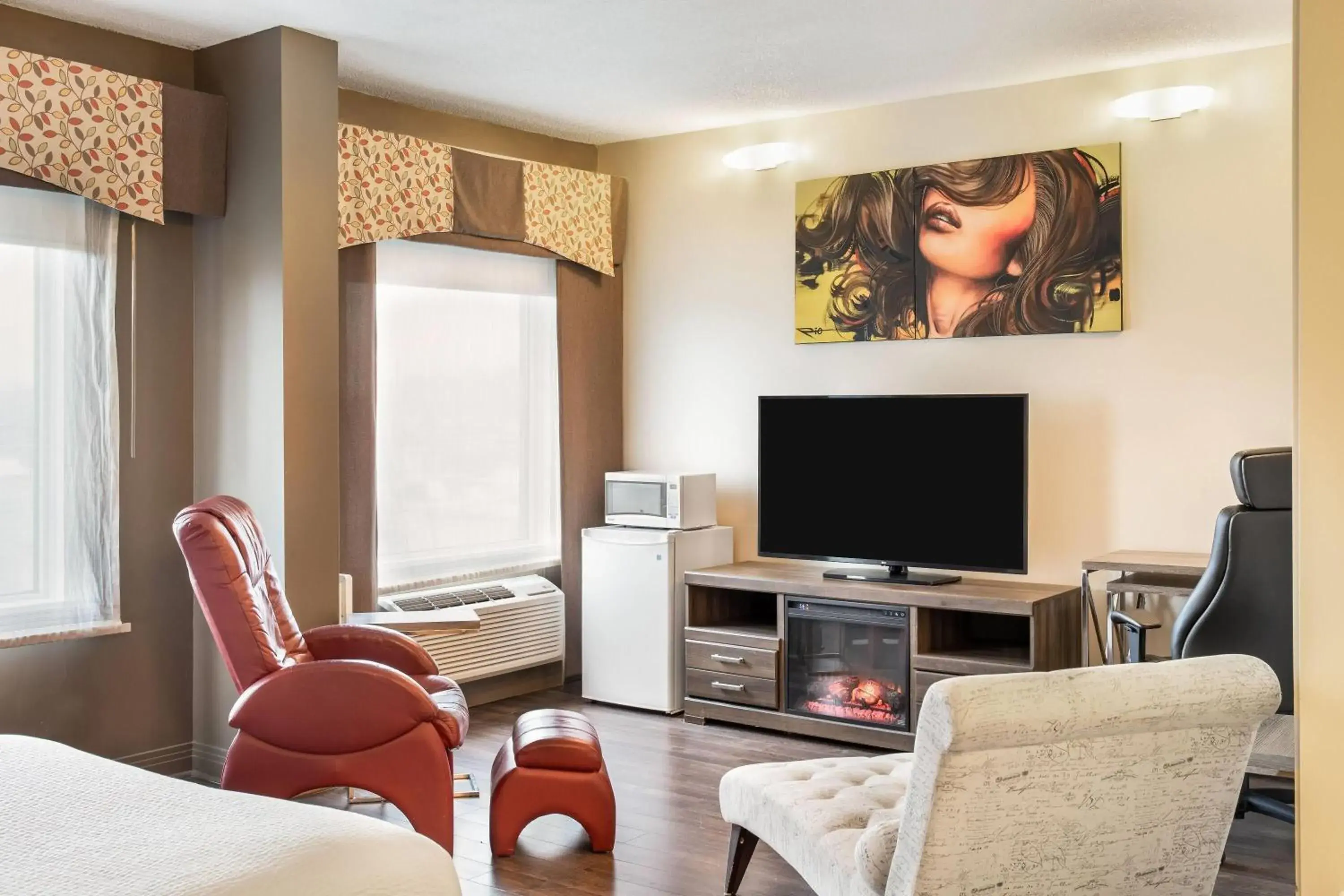 Deluxe Queen Suite - Non-Smoking in Days Inn by Wyndham Berthierville Deluxe Queen Suite - Non-Smoking in Days Inn by Wyndham Berthierville