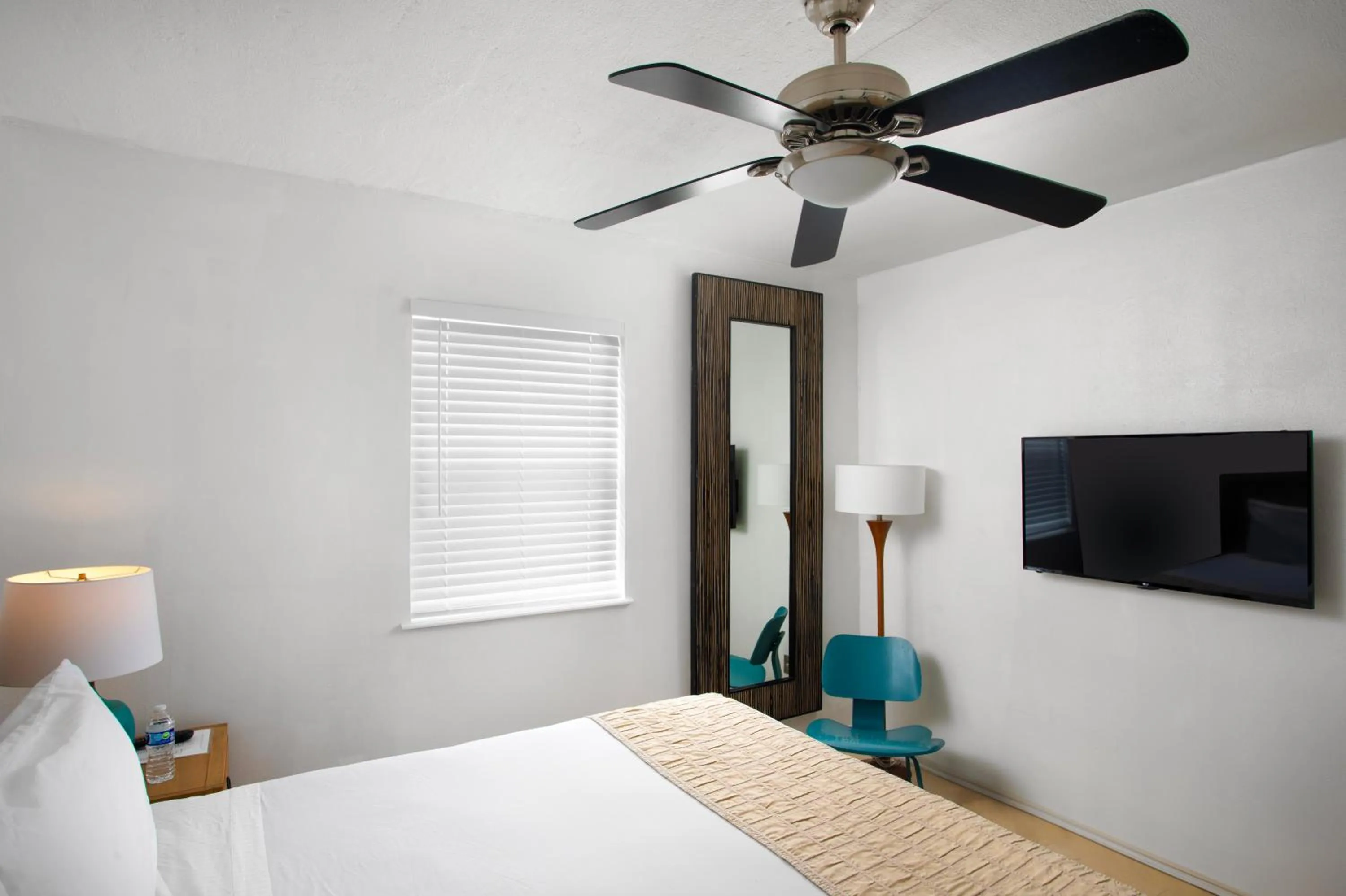 Bedroom, Bed in Paradise Inn - Adult Exclusive