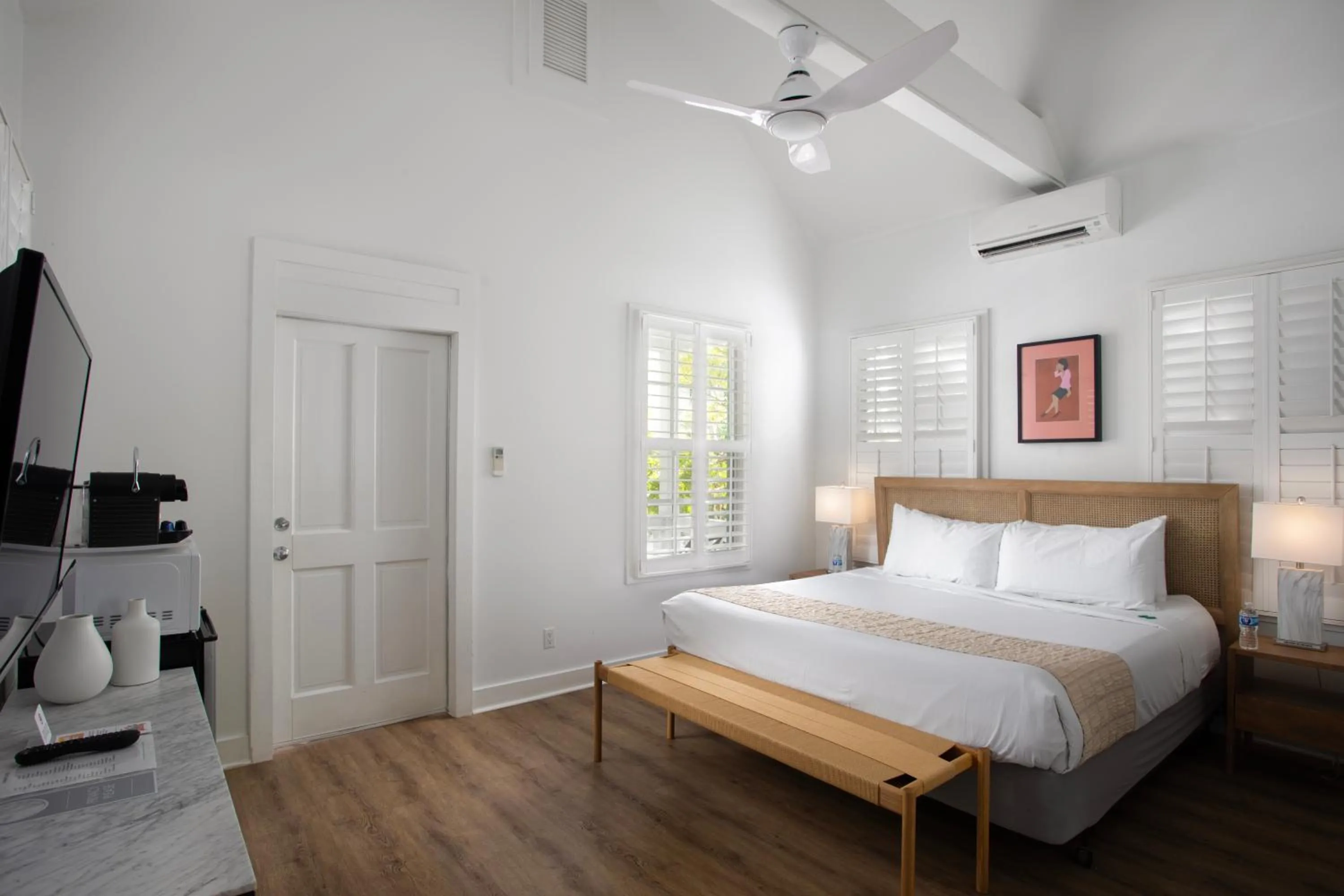 Bedroom, Bed in Paradise Inn - Adult Exclusive