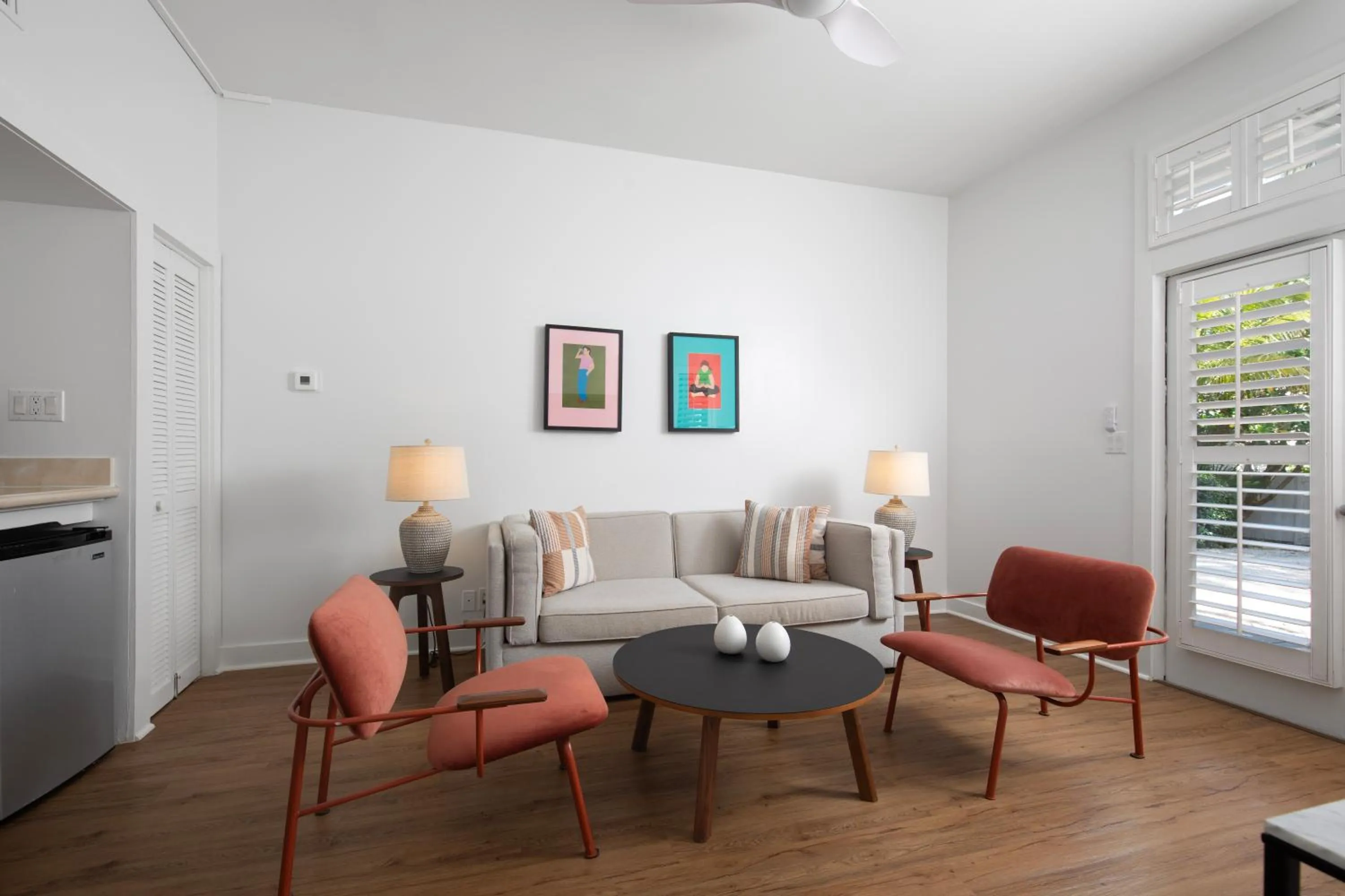 Living room in Paradise Inn - Adult Exclusive