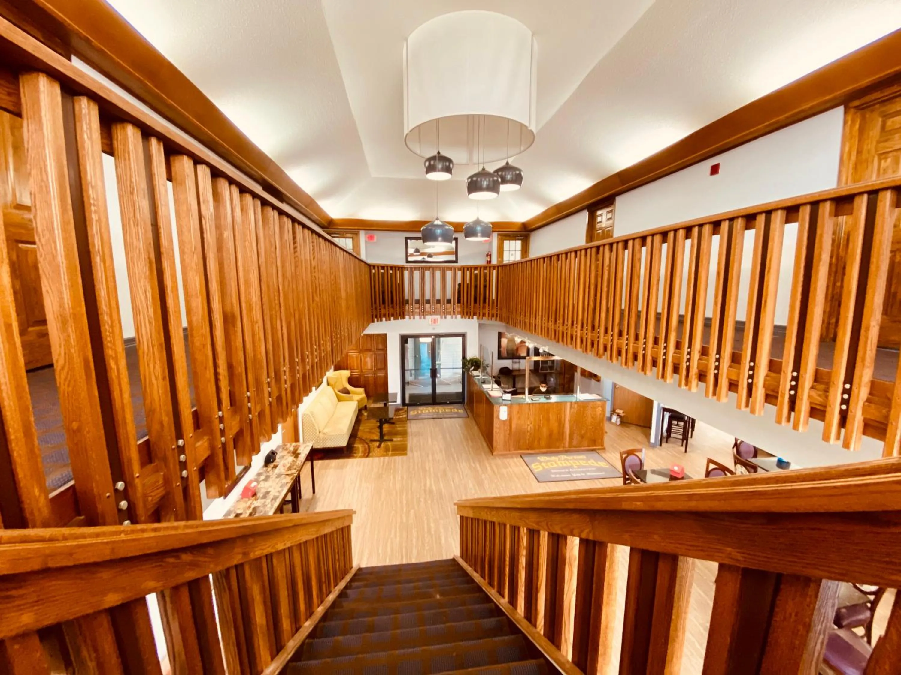 Lobby or reception in Howard Johnson by Wyndham Branson Theatre District