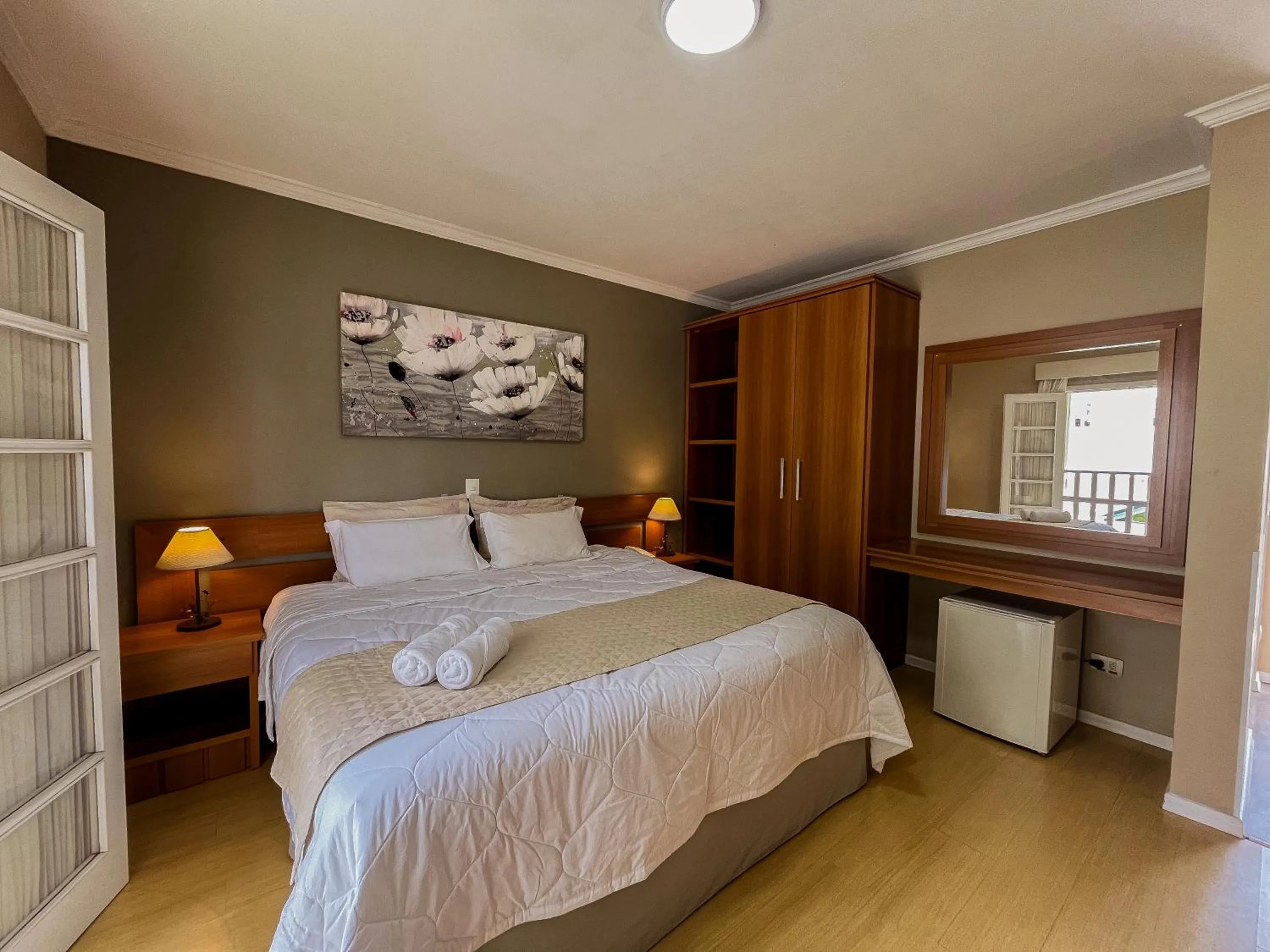 Bedroom, Bed in Pousada Nacional Inn Campos do Jordão