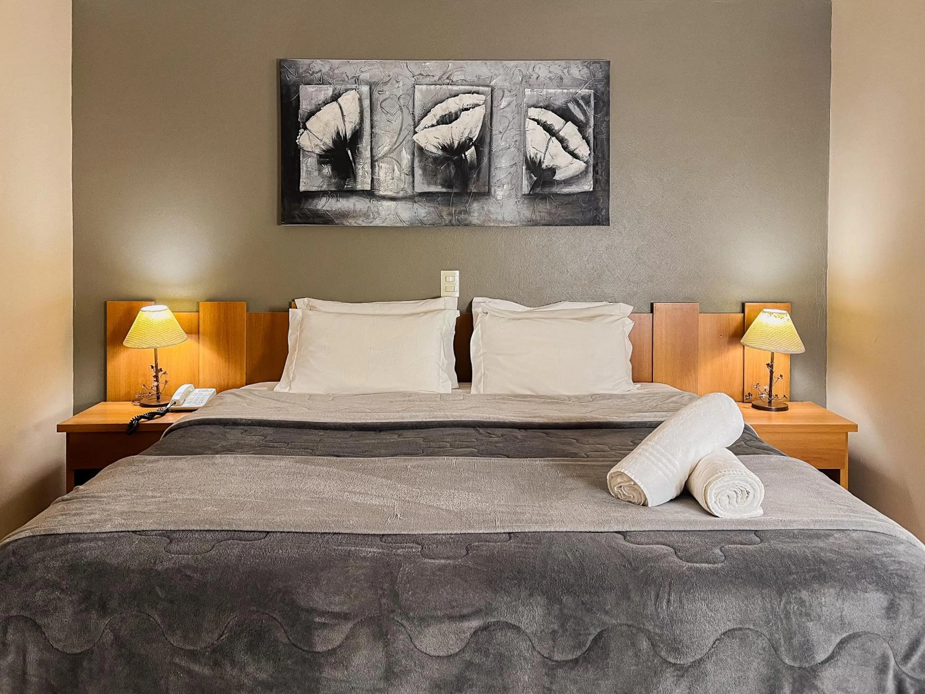 Bedroom, Bed in Pousada Nacional Inn Campos do Jordão