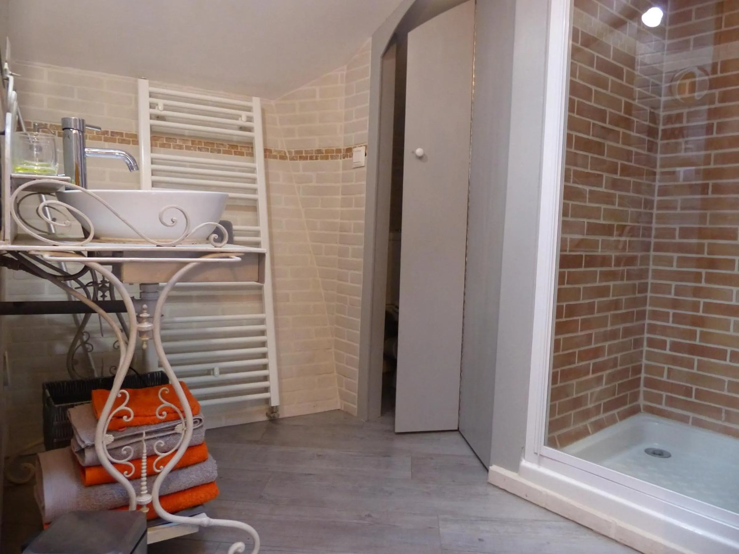 Shower in La petite Vallee