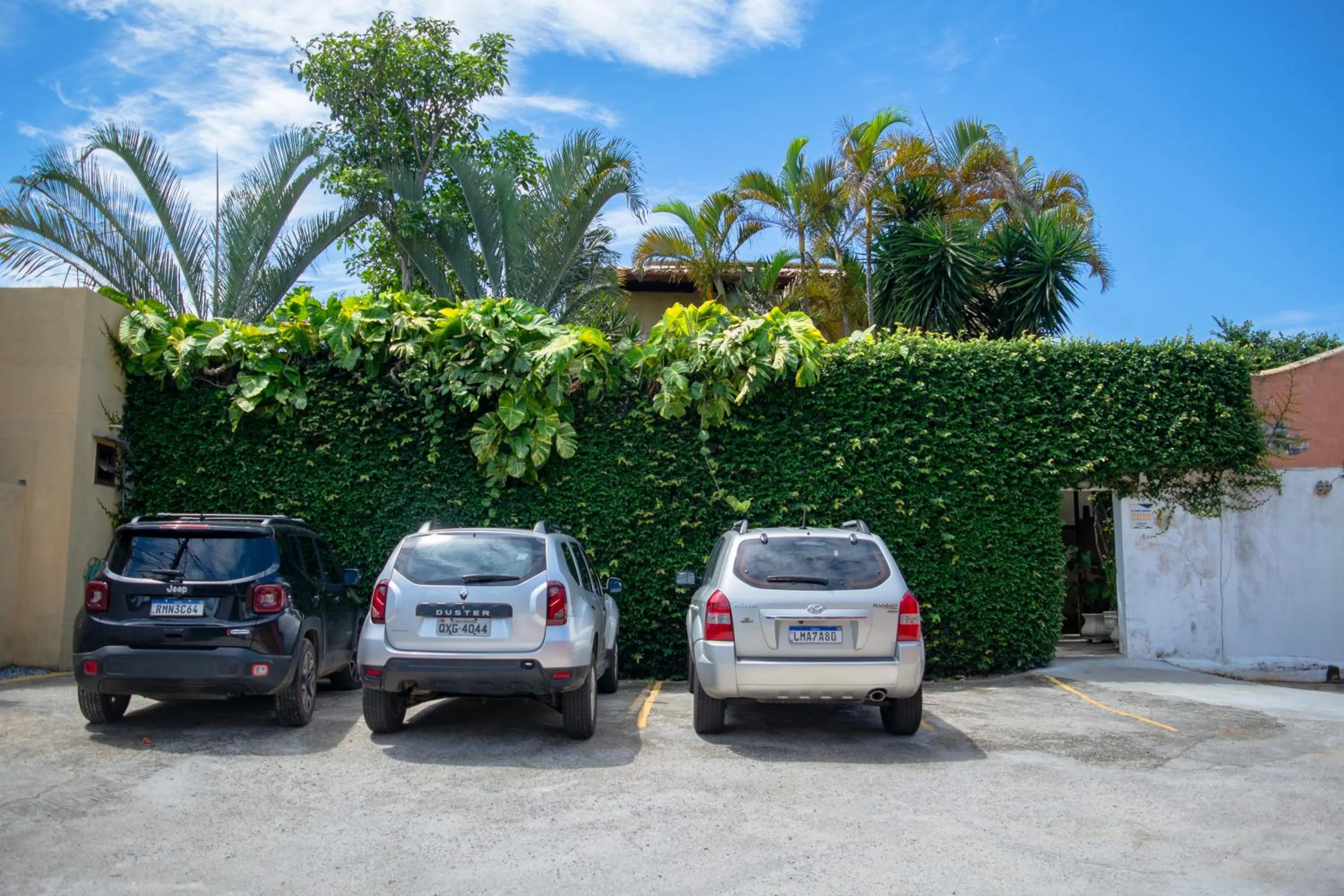 Parking in Pousada da Cyssa