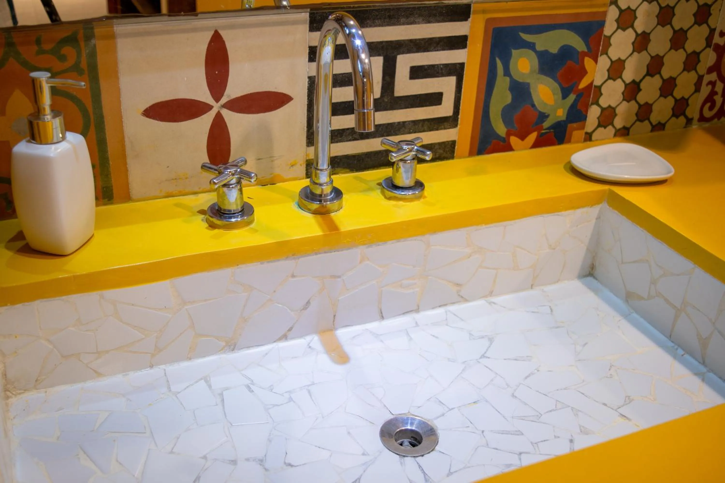 Bathroom in Pousada da Cyssa