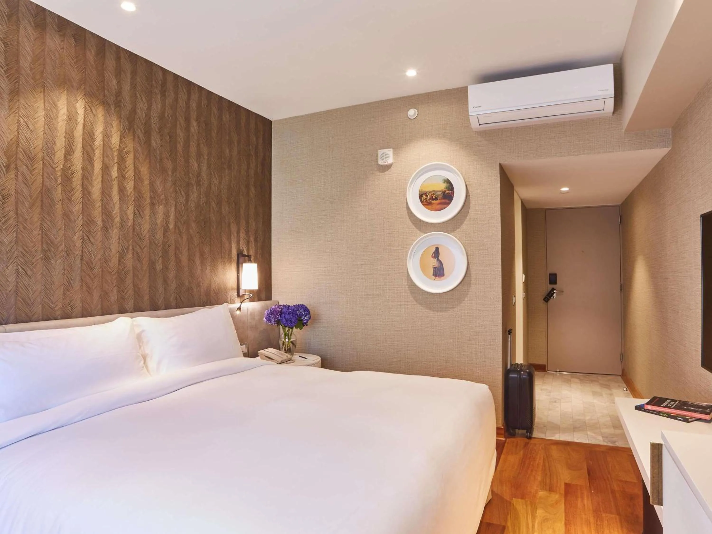 Bedroom, Bed in Manto Hotel Lima - MGallery Collection