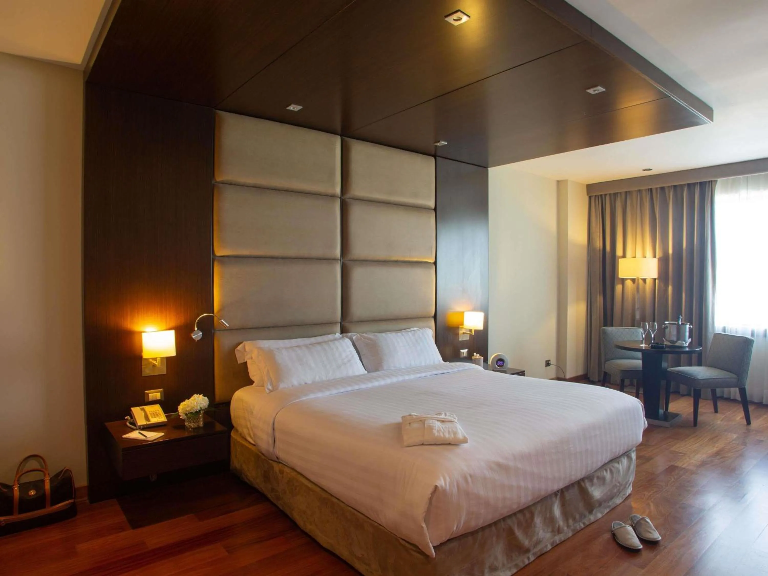 Bedroom, Bed in Manto Hotel Lima - MGallery Collection