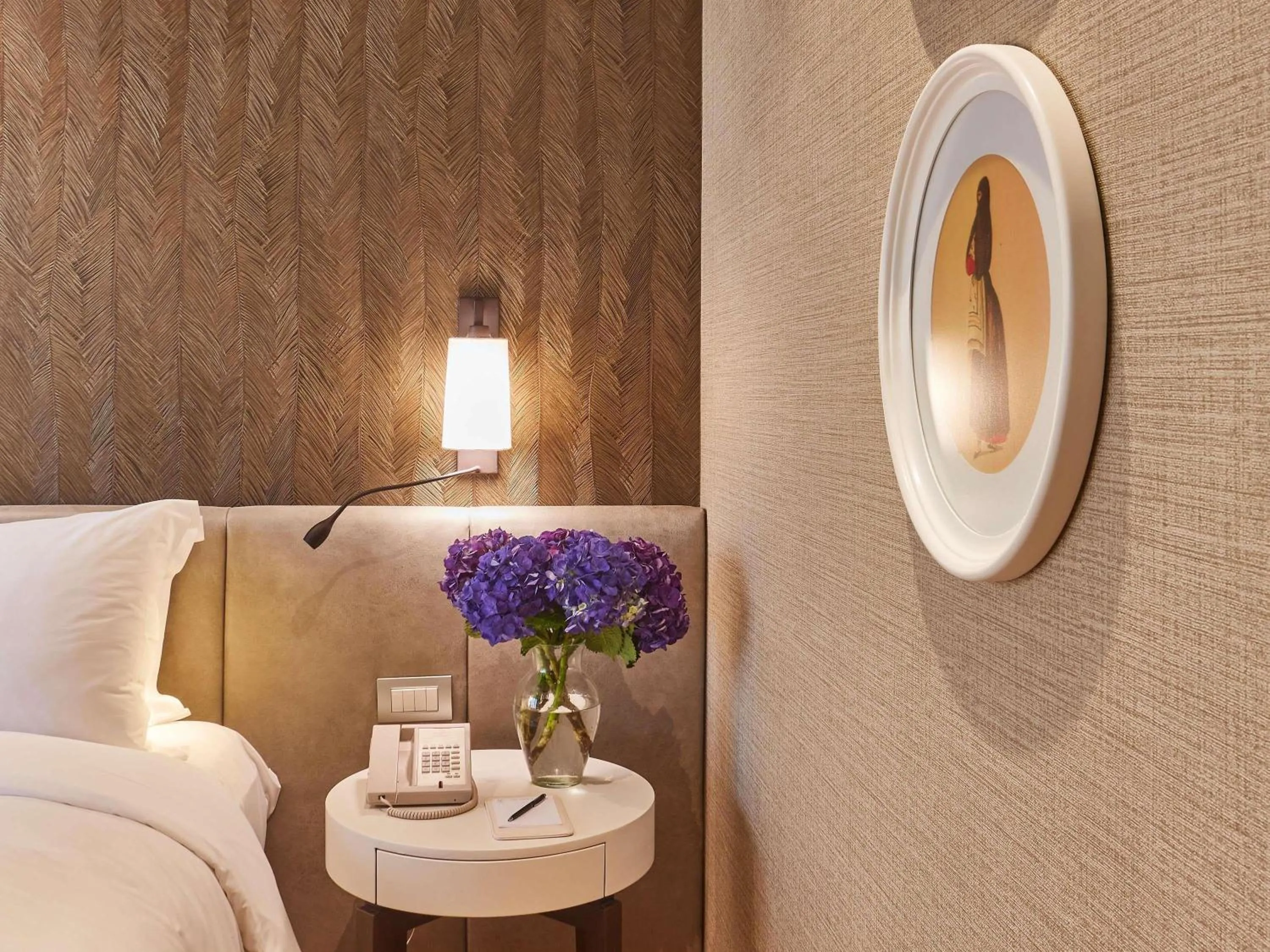 Bedroom, Bed in Manto Hotel Lima - MGallery Collection