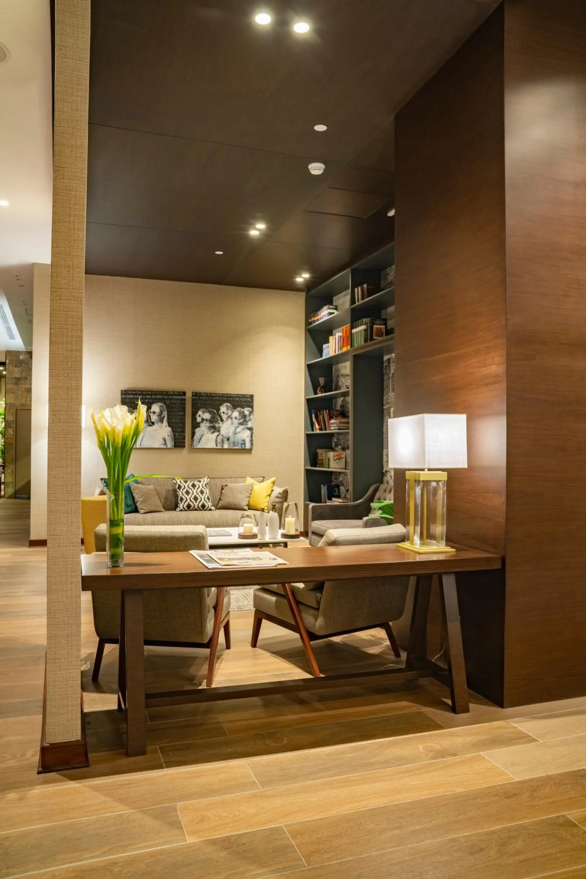 Library in Manto Hotel Lima - MGallery Collection