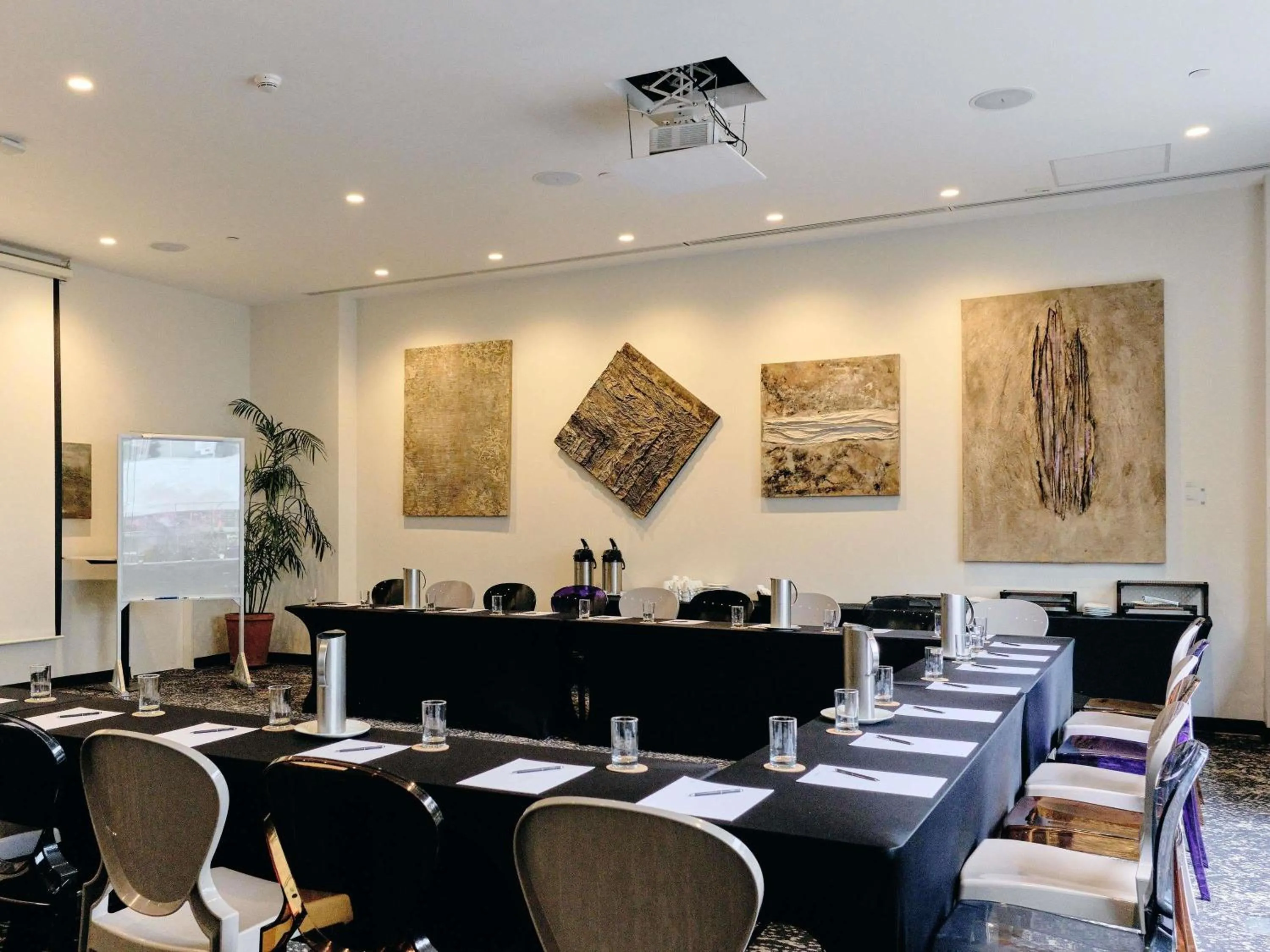 Meeting/conference room in Manto Hotel Lima - MGallery Collection