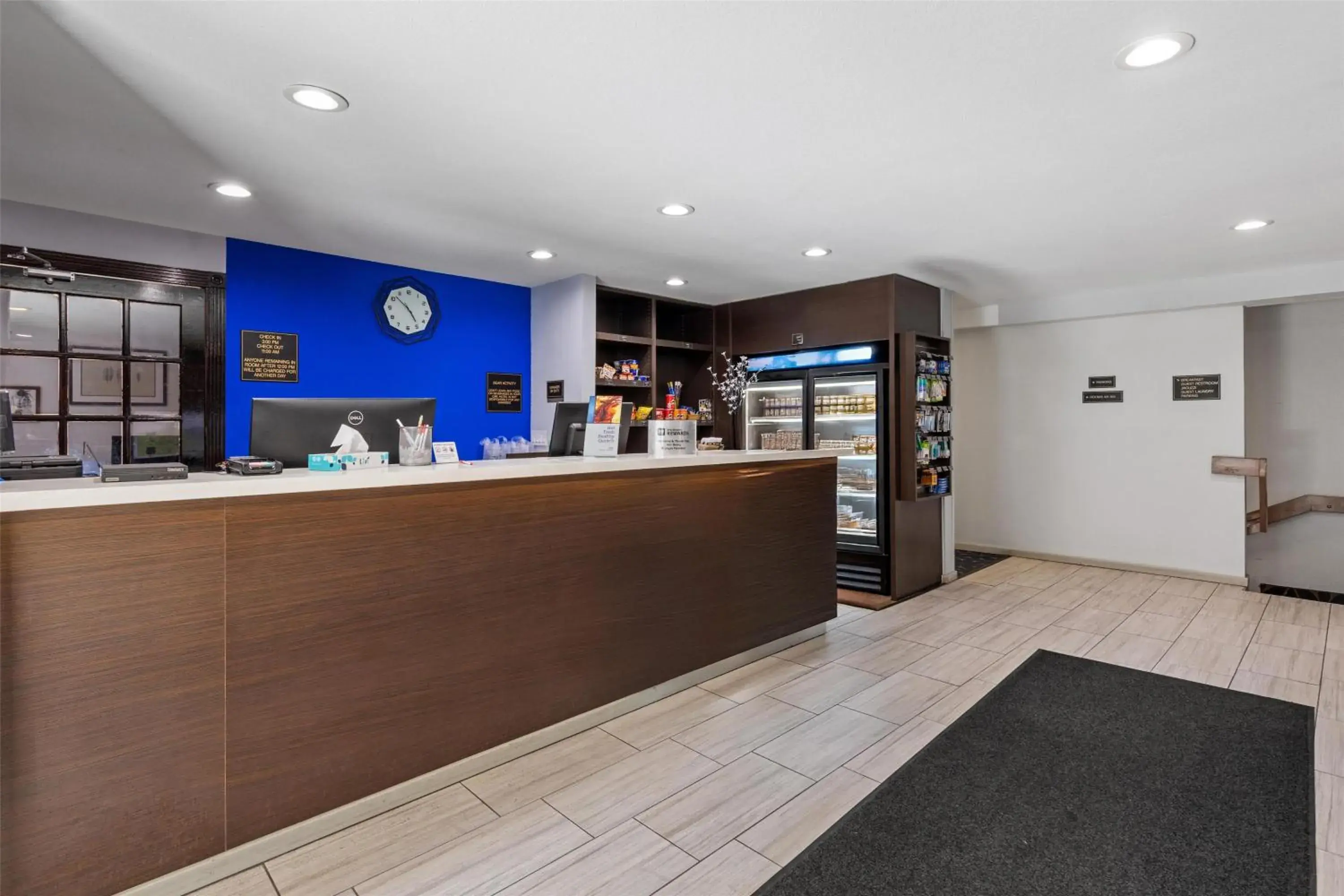 Lobby or reception in SureStay Plus Hotel by Best Western Mammoth Lakes Lobby or reception in SureStay Plus Hotel by Best Western Mammoth Lakes