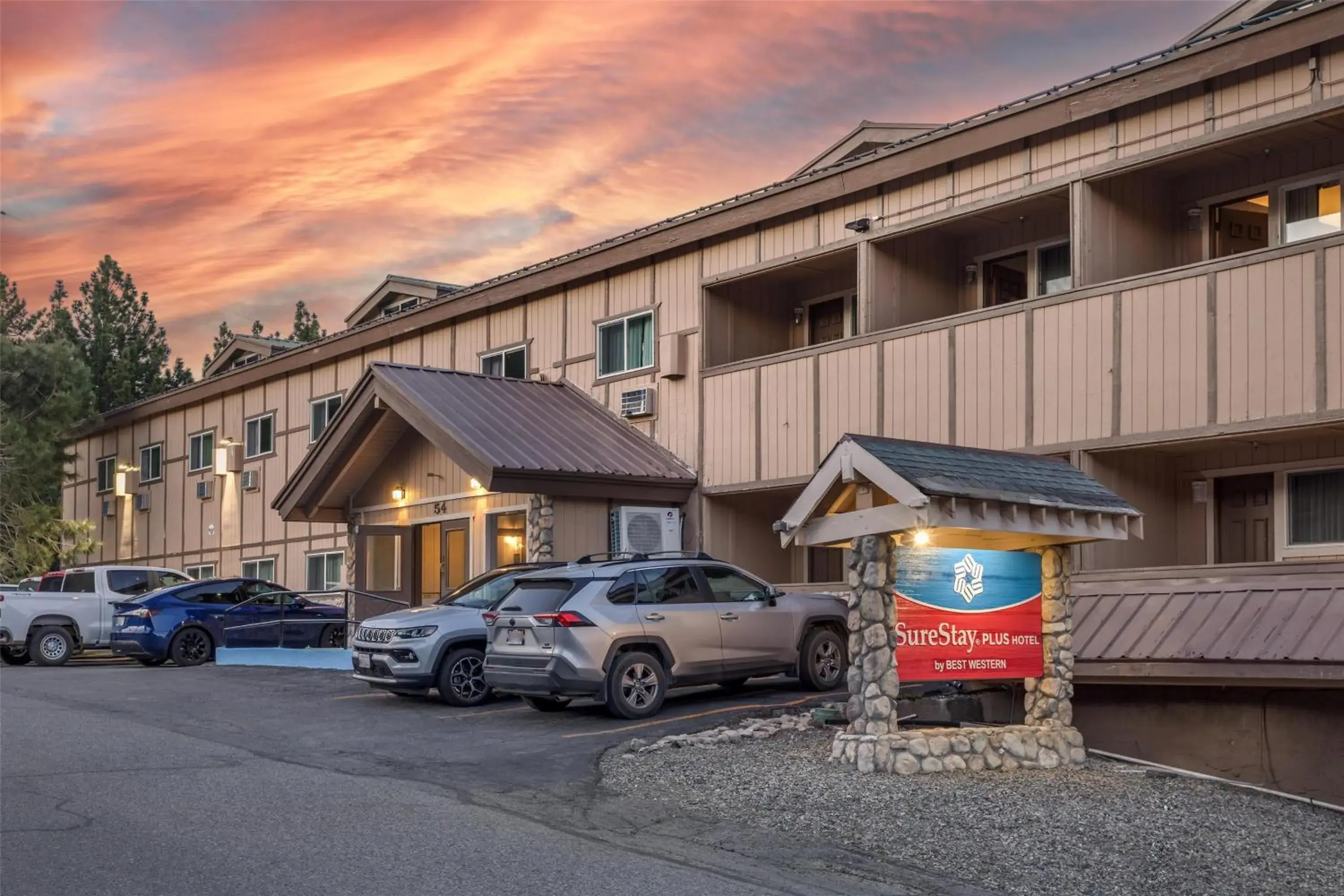 SureStay Plus Hotel by Best Western Mammoth Lakes SureStay Plus Hotel by Best Western Mammoth Lakes