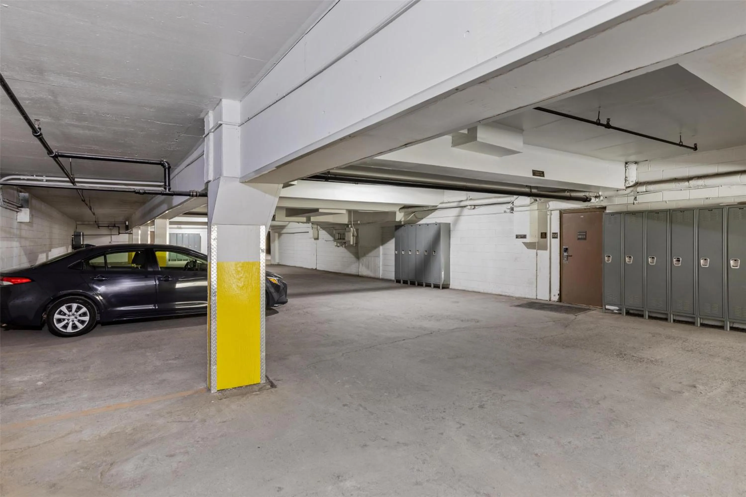 Property building in SureStay Plus Hotel by Best Western Mammoth Lakes