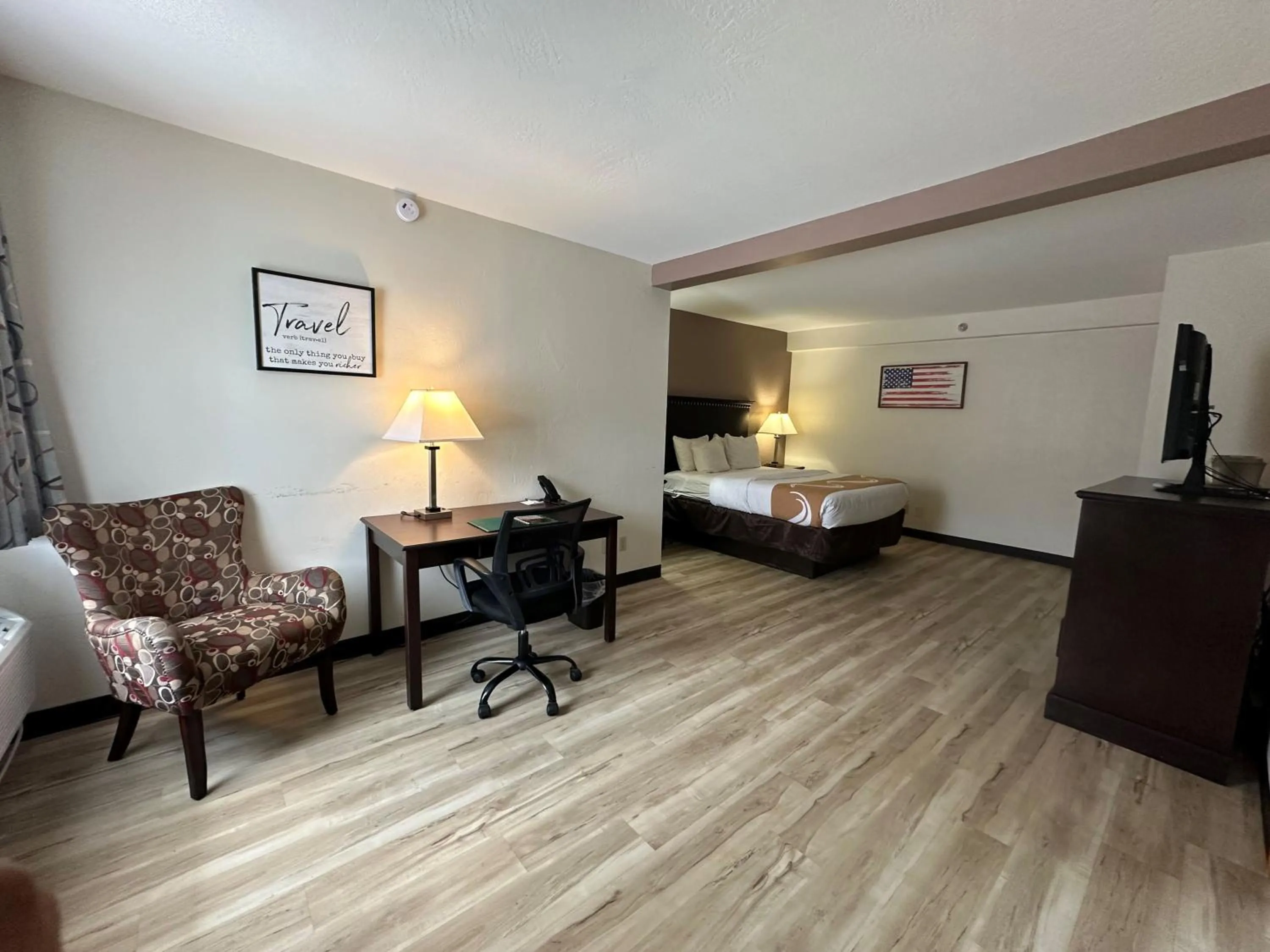 Bed in Wingate by Wyndham Gunnison Near Western Colorado University